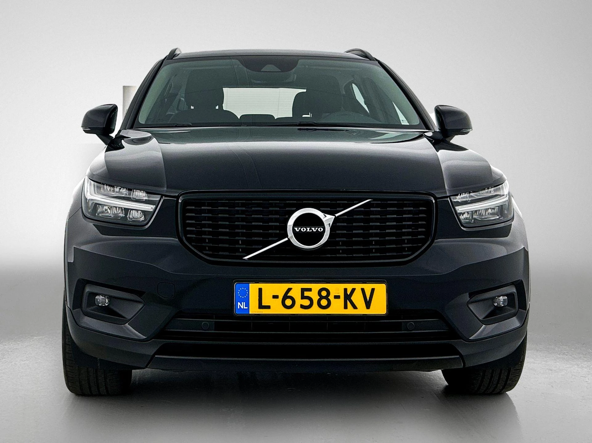 Volvo-XC40-image-4