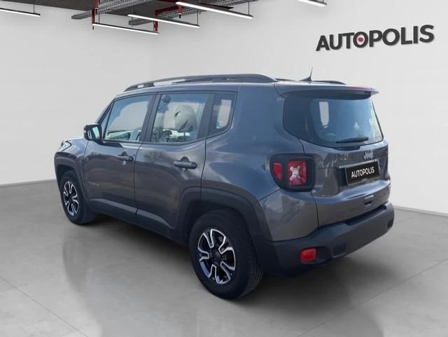Jeep-Renegade-image-12