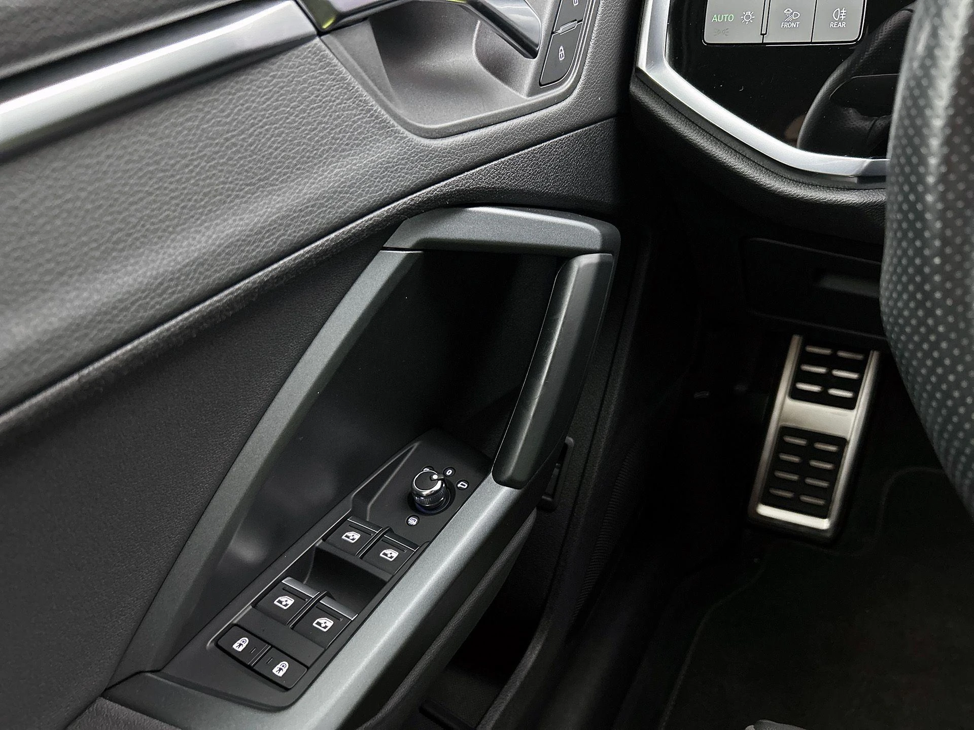 Audi-Q3-image-37