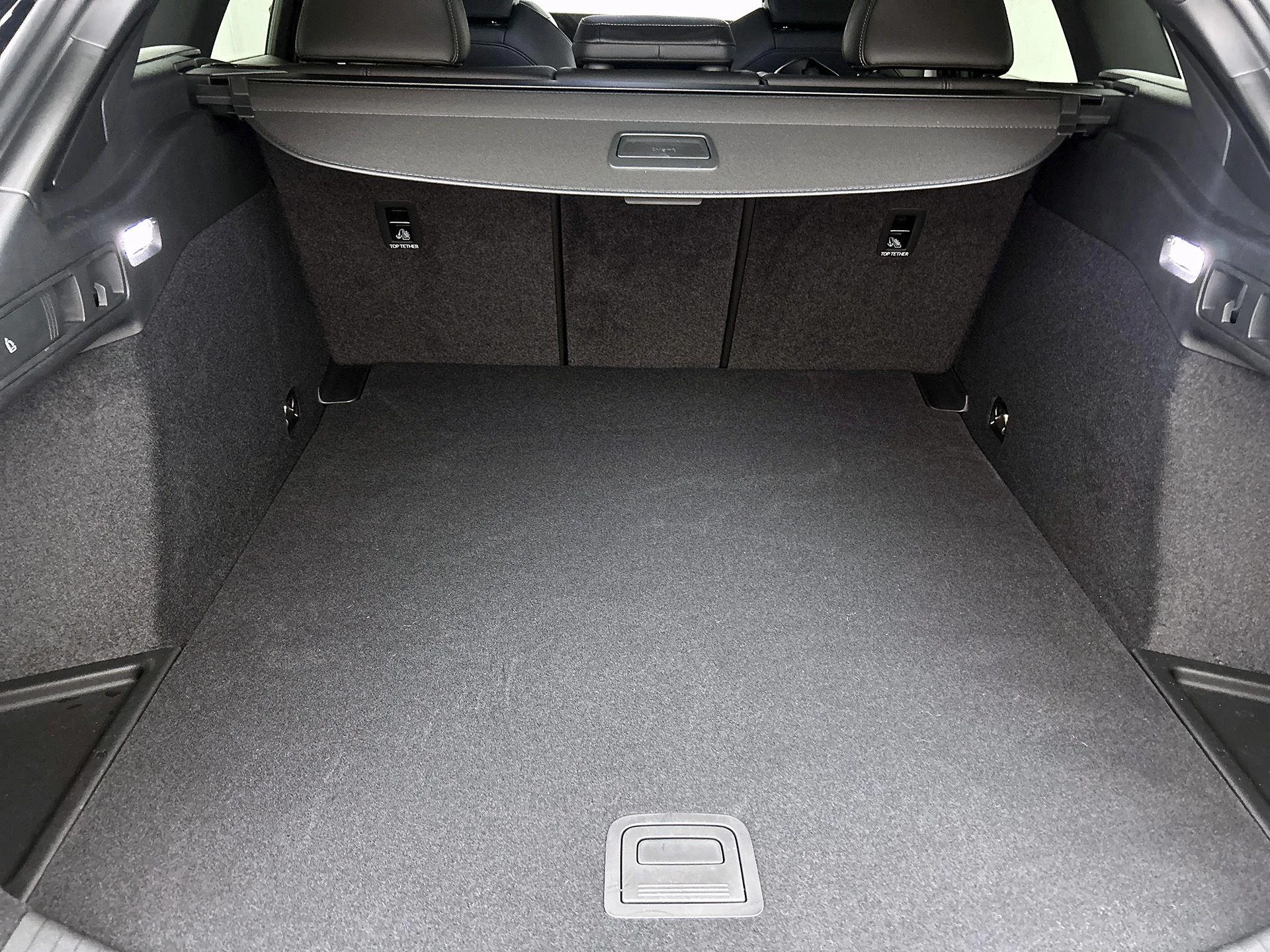 Audi-A6 Avant e-tron-image-27