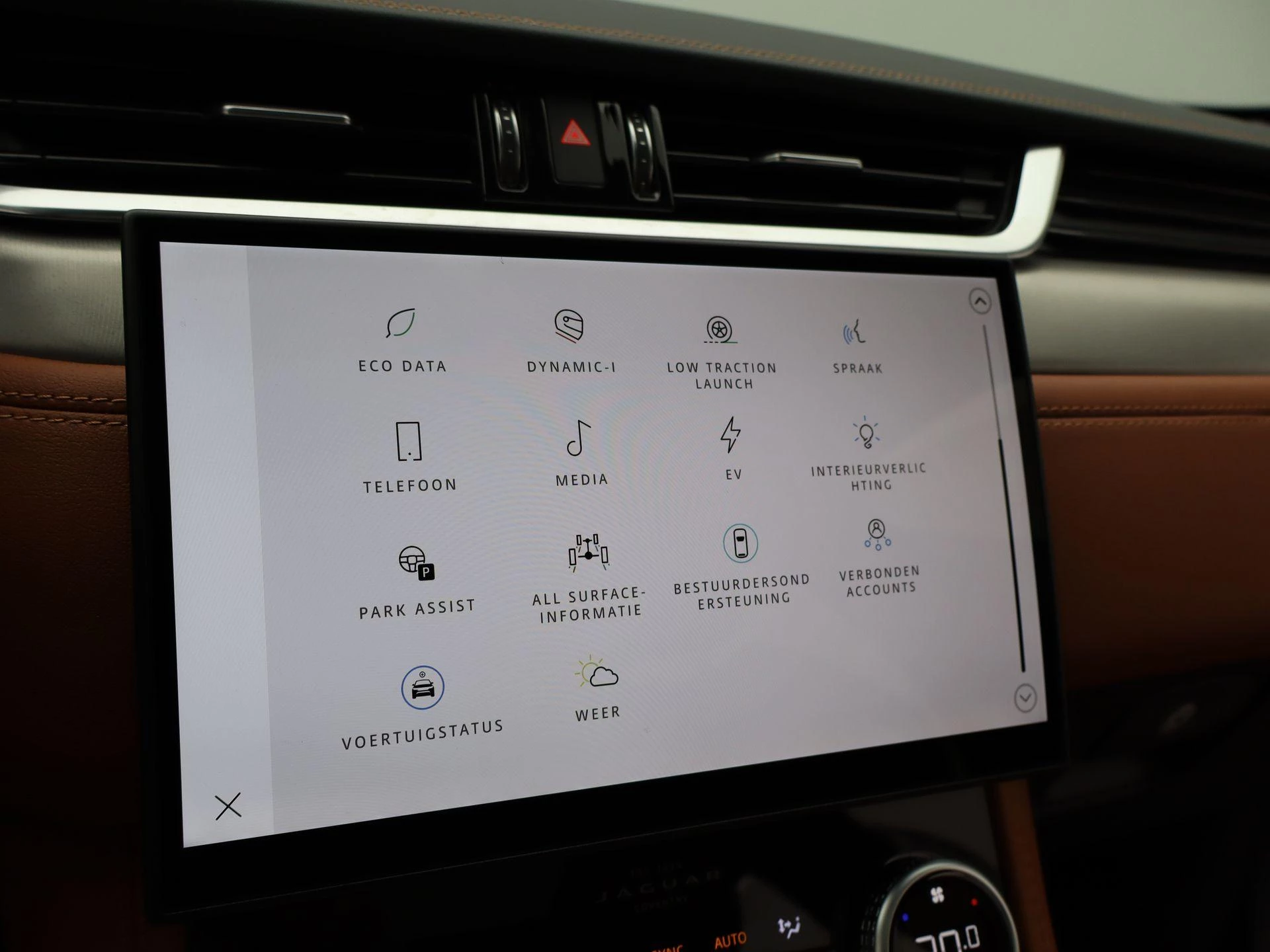 Jaguar F-PACE P400e PHEV R-Dynamic HSE 90th Ann. Edition
