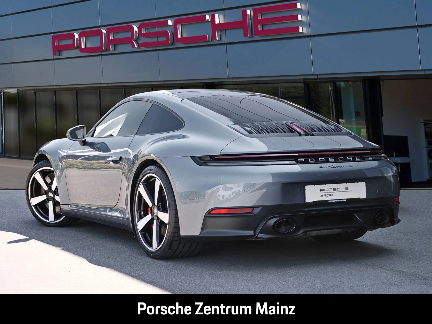 Porsche-911-image-5