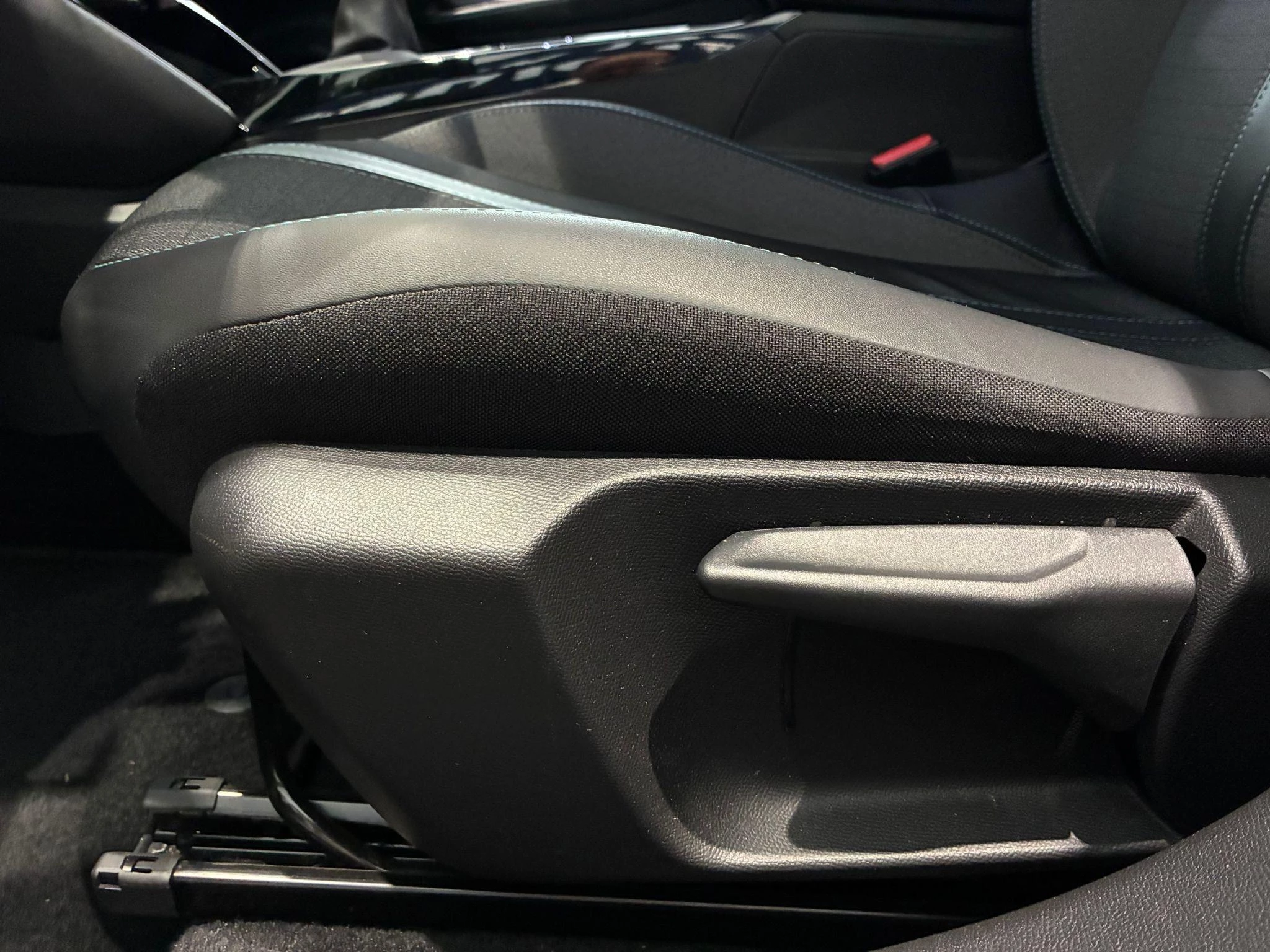 Peugeot-2008-image-25