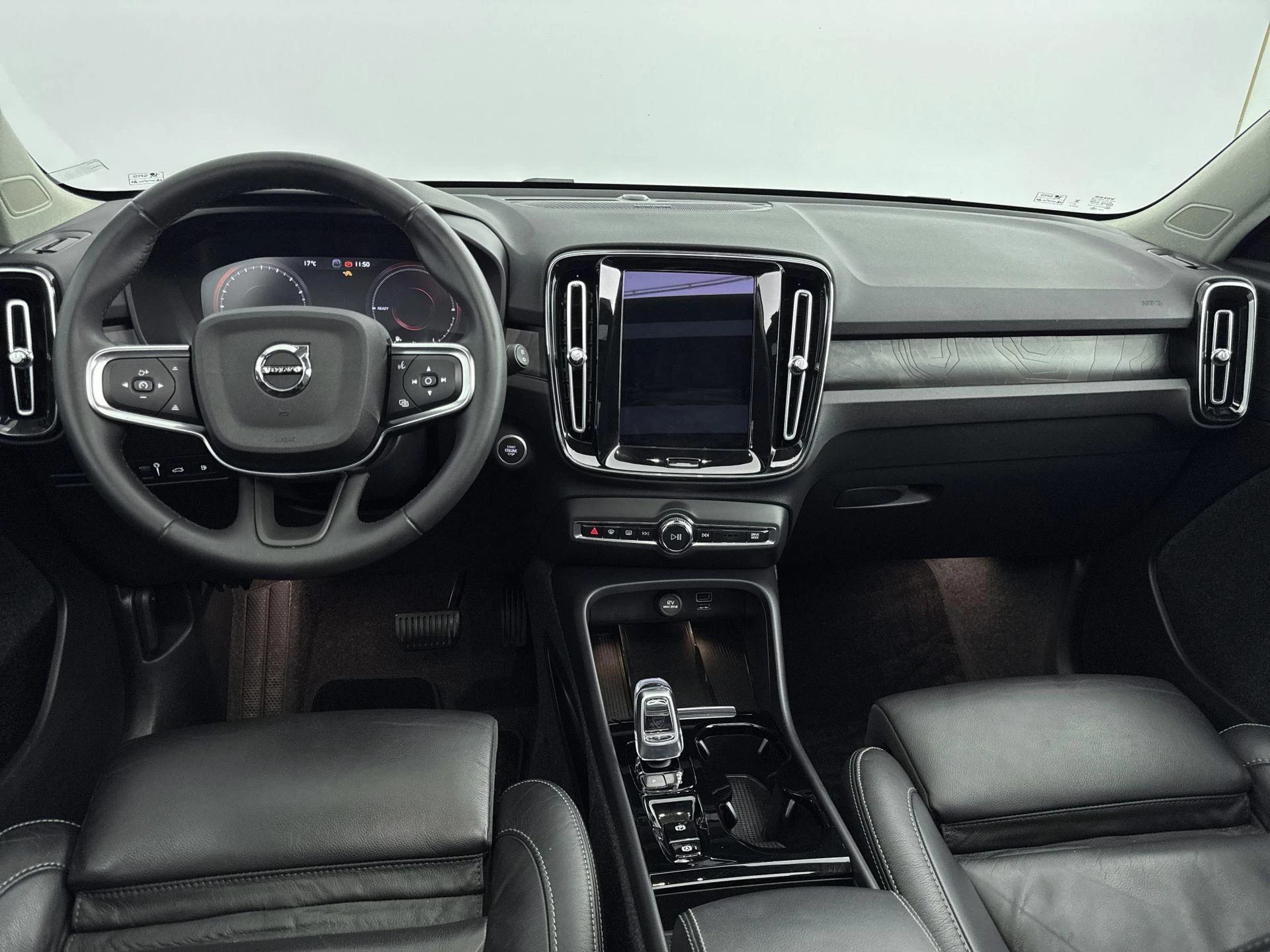 Volvo-XC40-image-24