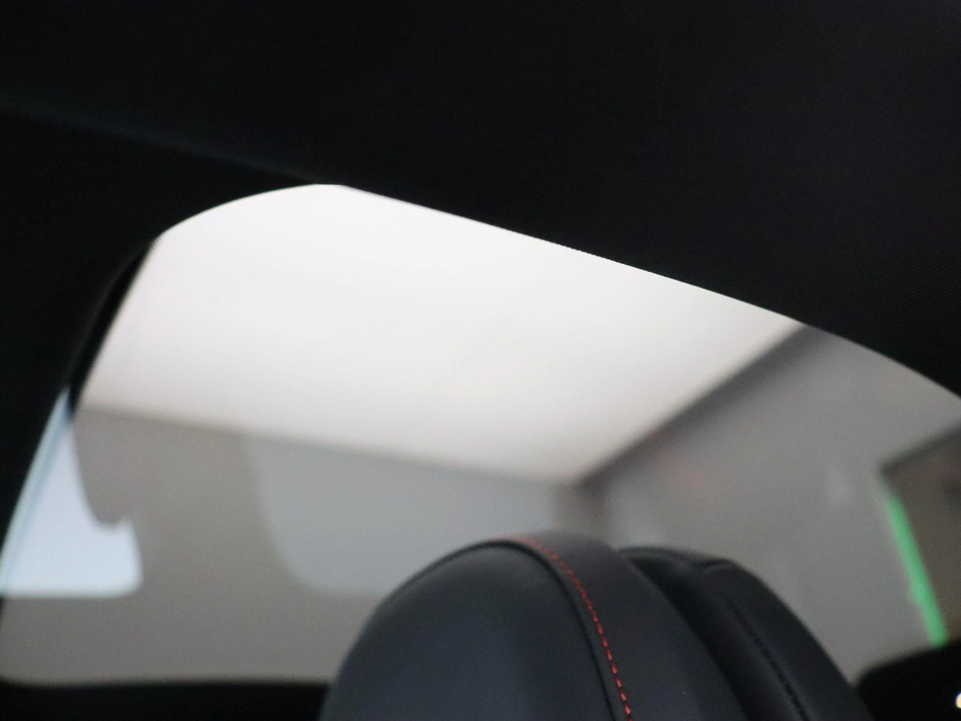 Mercedes-Benz-CLA-image-10