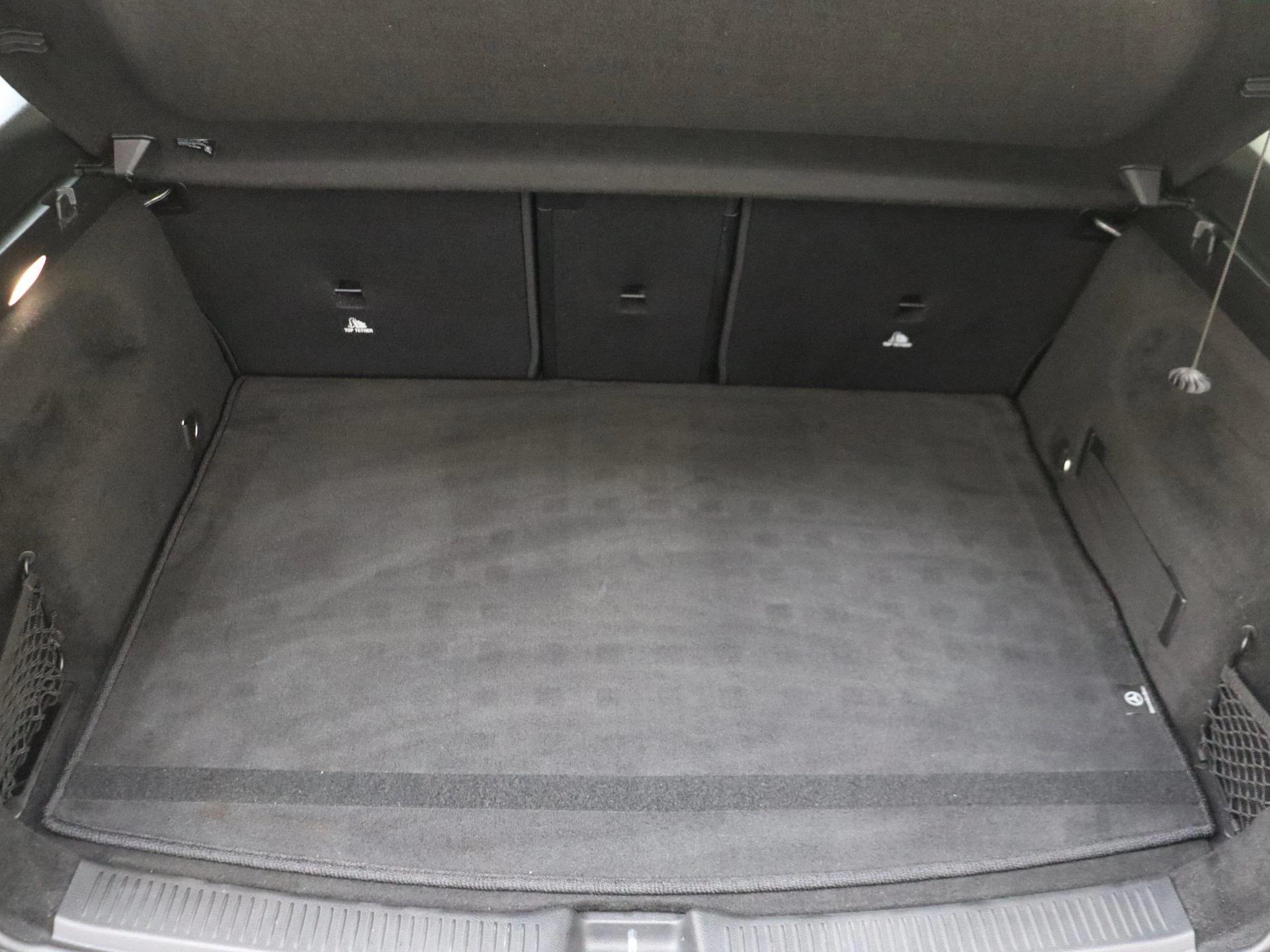 Mercedes-Benz B-Klasse 180 Launch Edition Premium