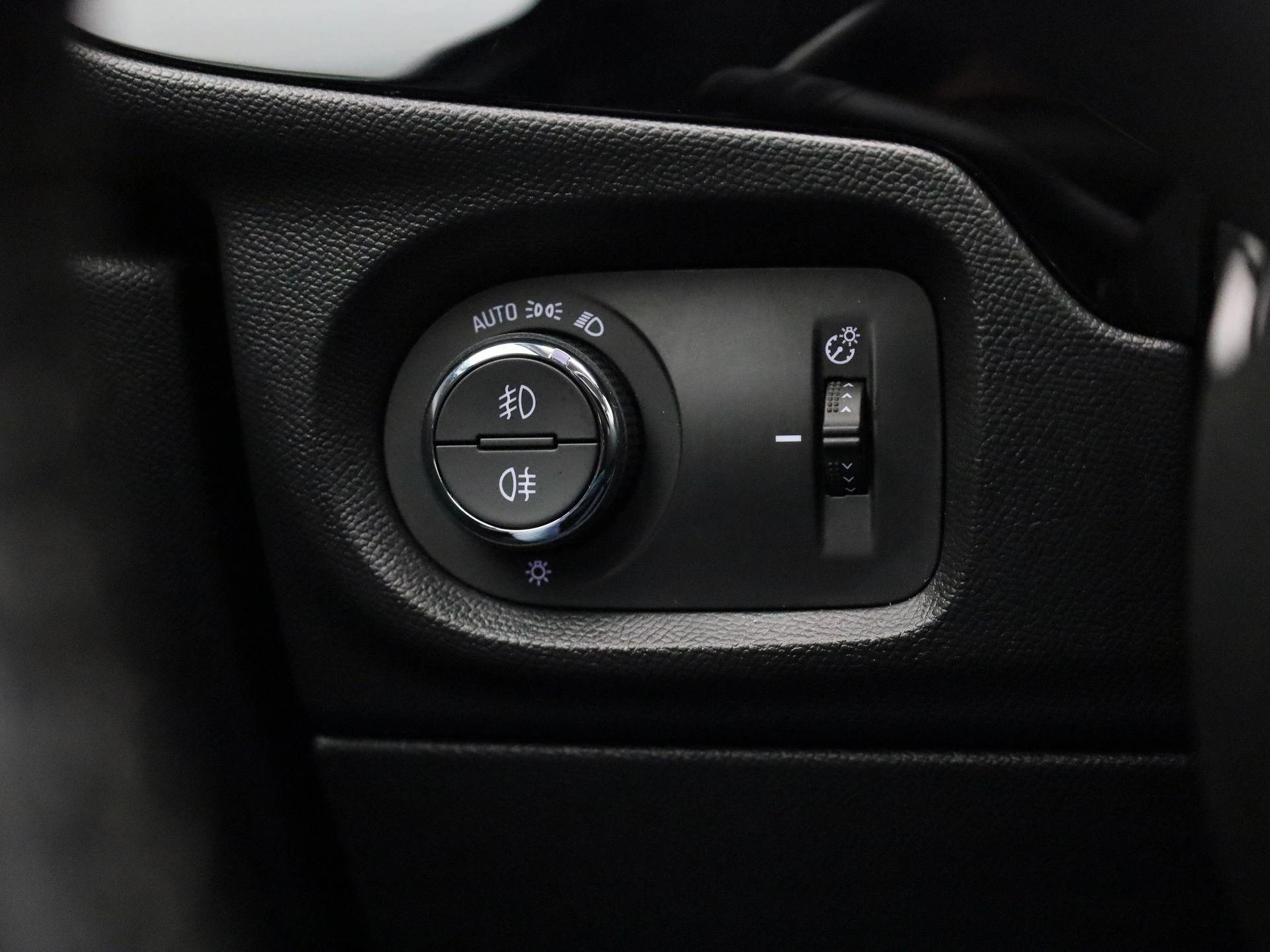 Opel-Corsa-e-image-25