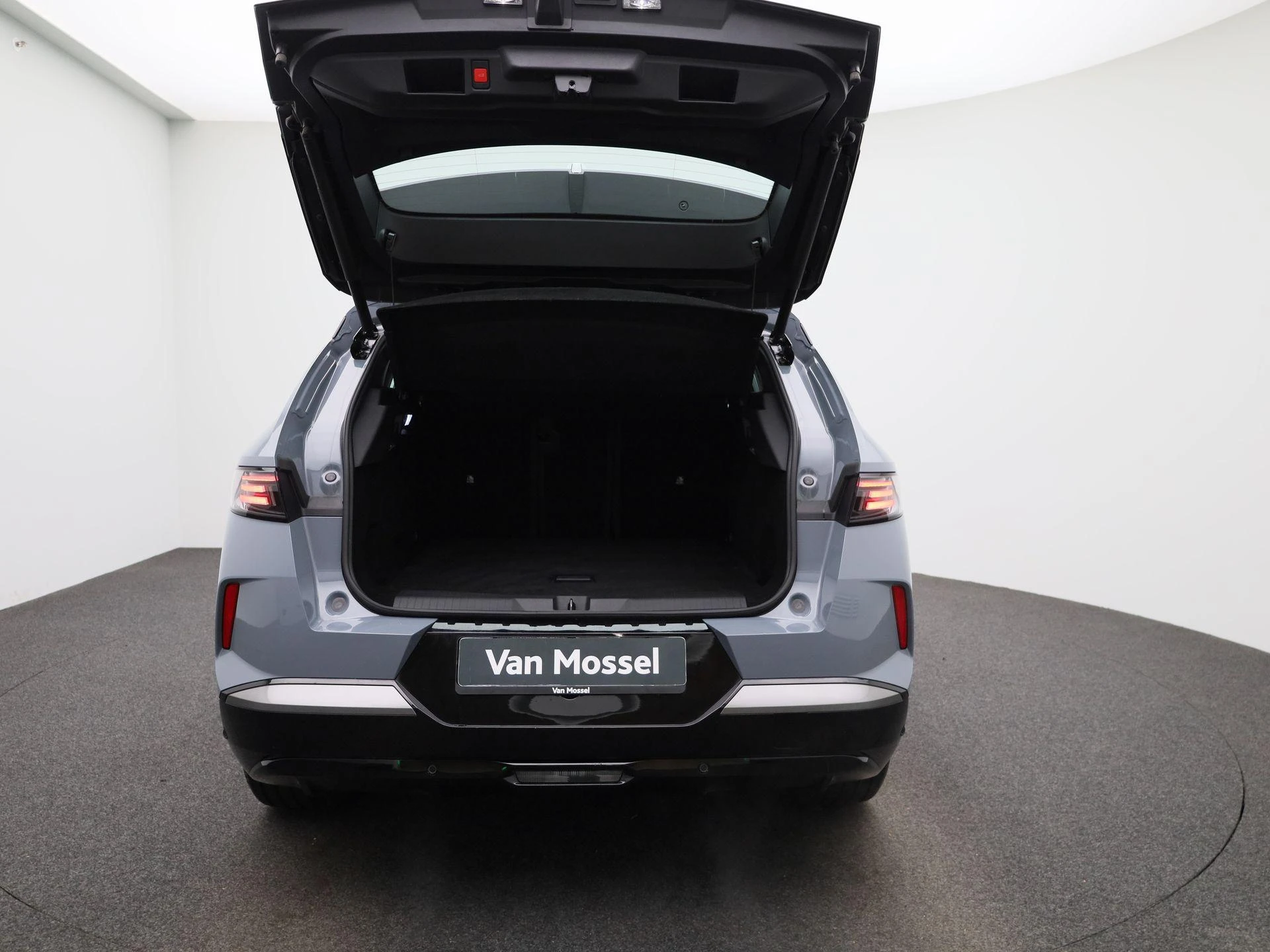 Opel-Grandland-image-10