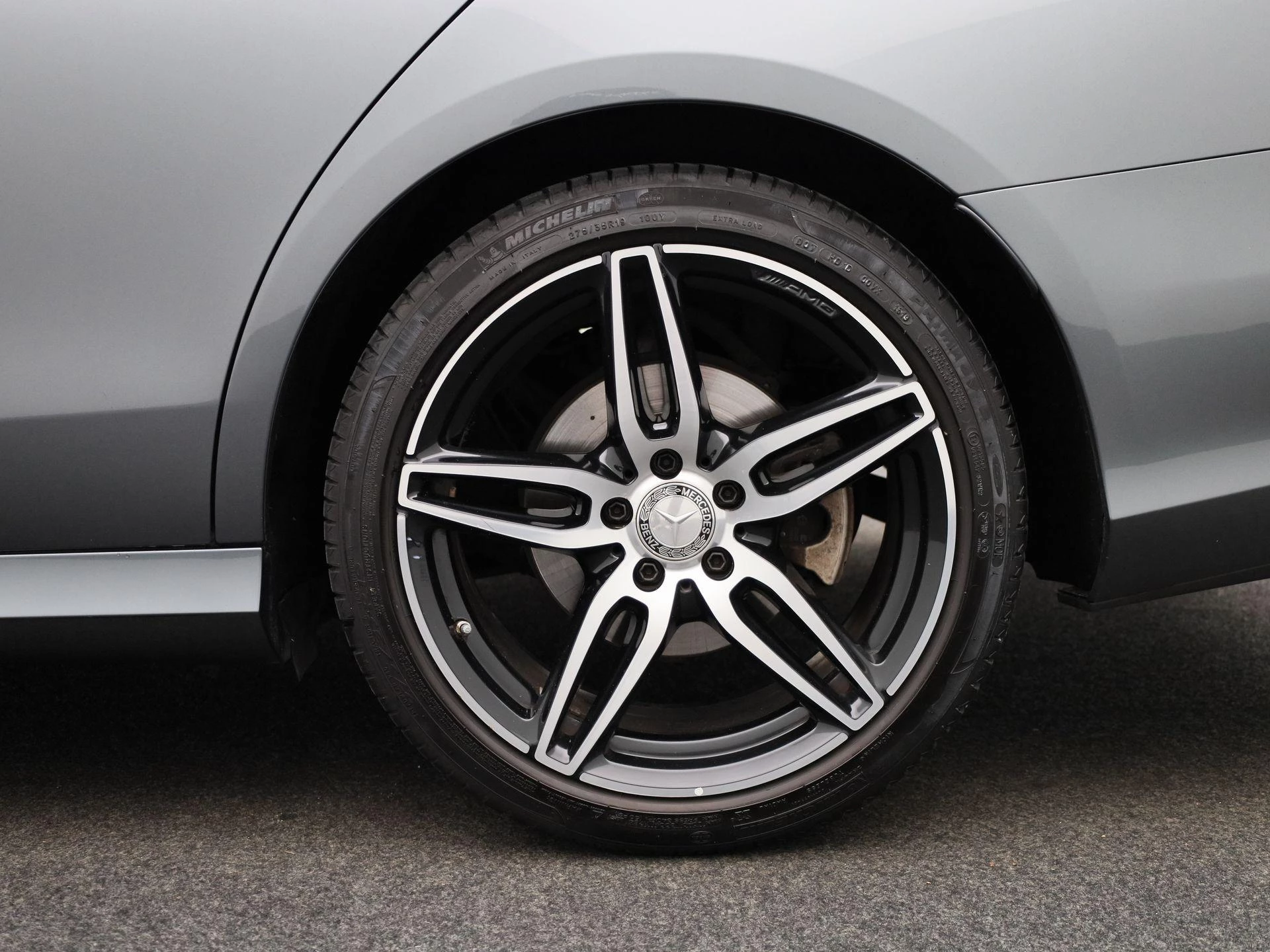 Mercedes-Benz-E-Klasse-image-12