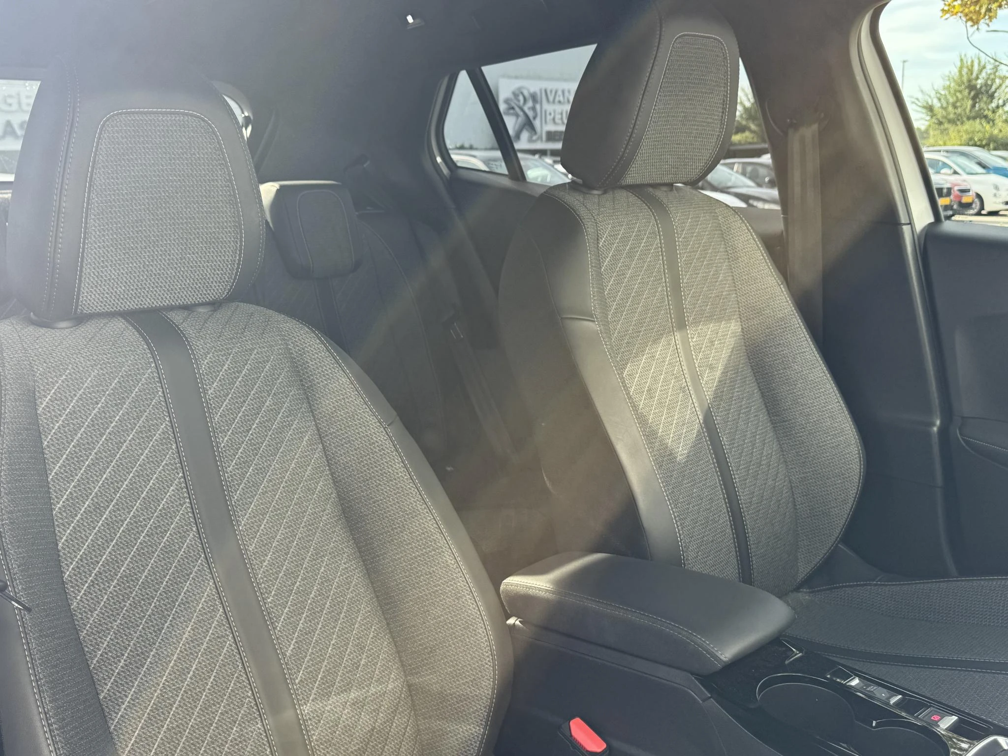 Peugeot-2008-image-26