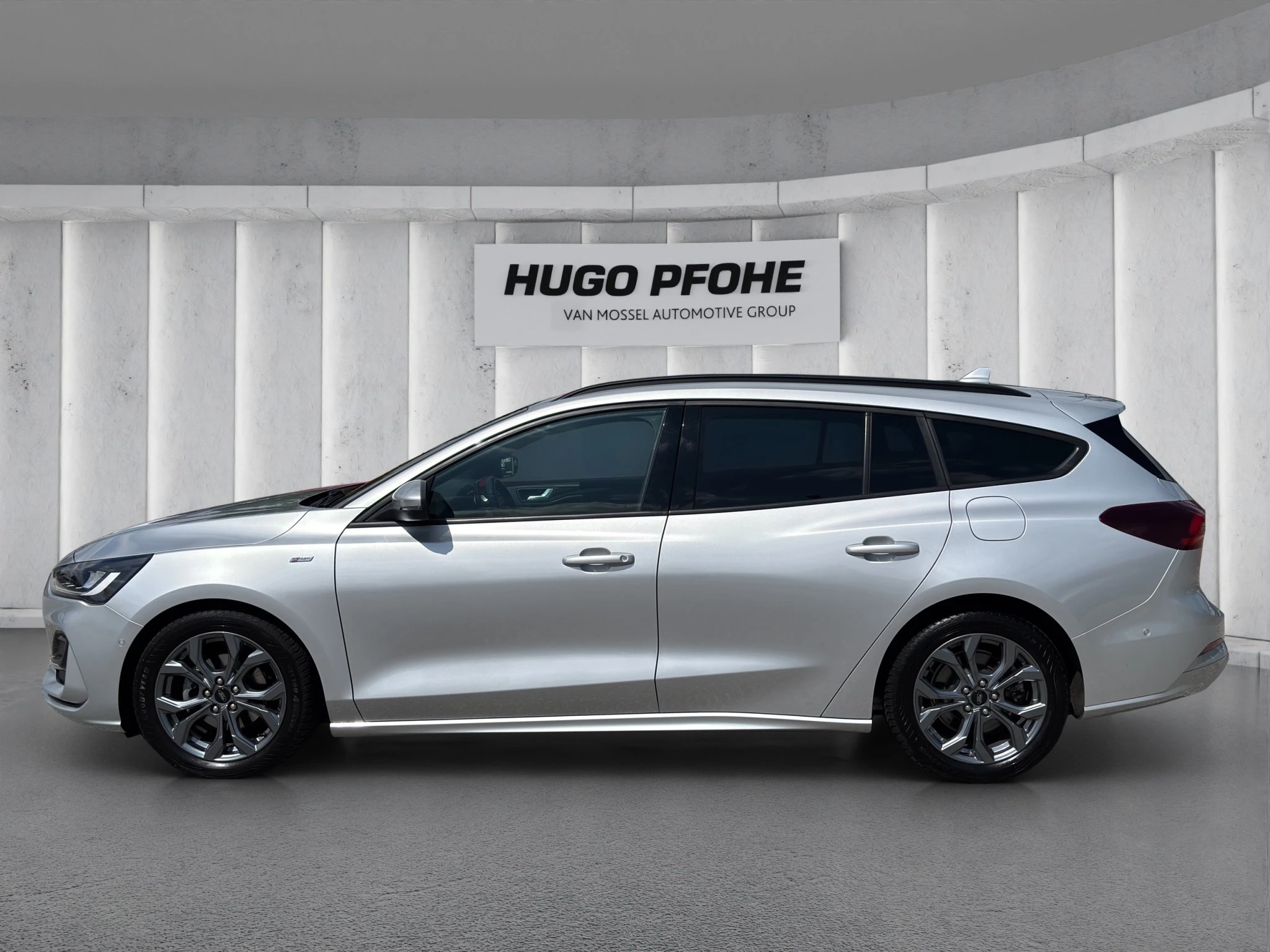 Ford Focus ST-Line 1.5 | HUD | Winter-PKt. | AHK | ACC | Matrix | RFK |