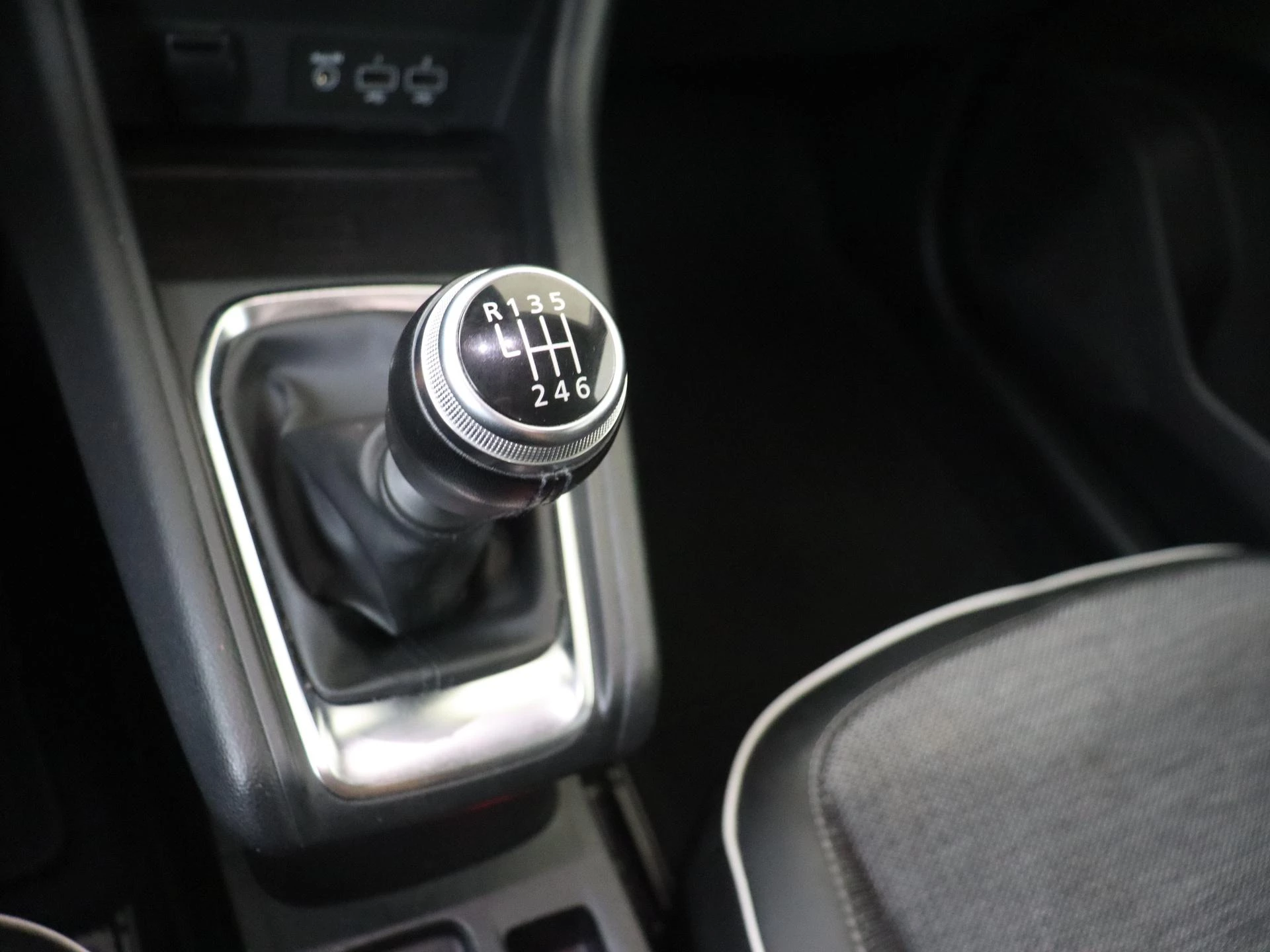 Renault-Captur-image-14