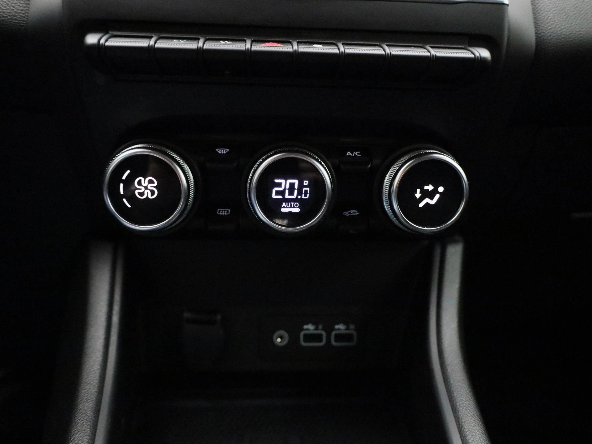 Renault-Captur-image-19