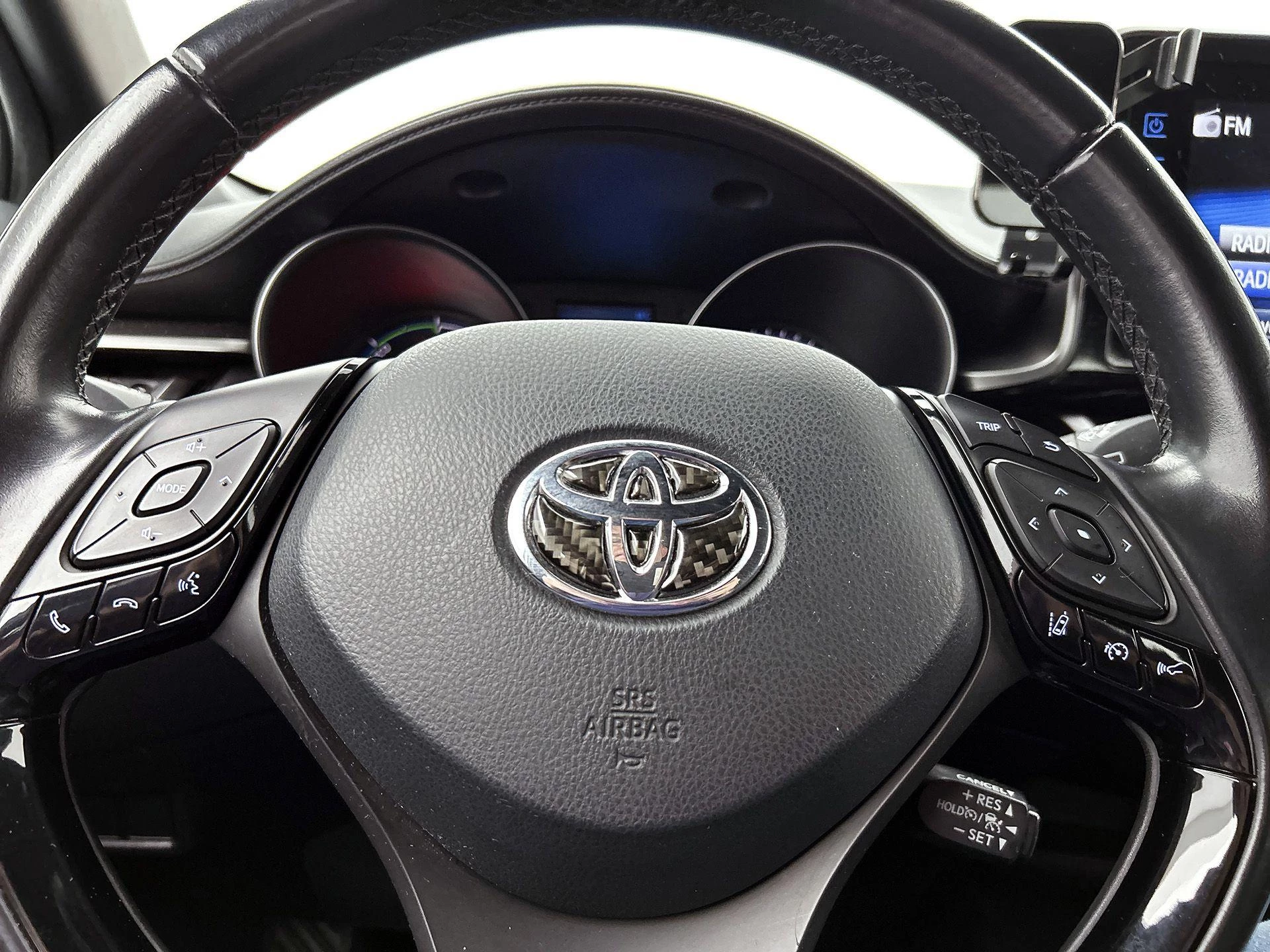 Toyota-C-HR-image-32