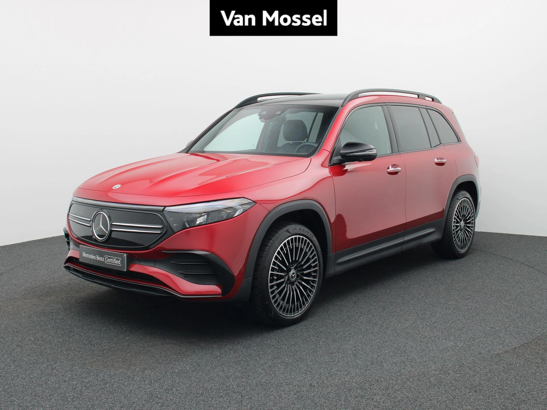 Mercedes-Benz-EQB-image-0