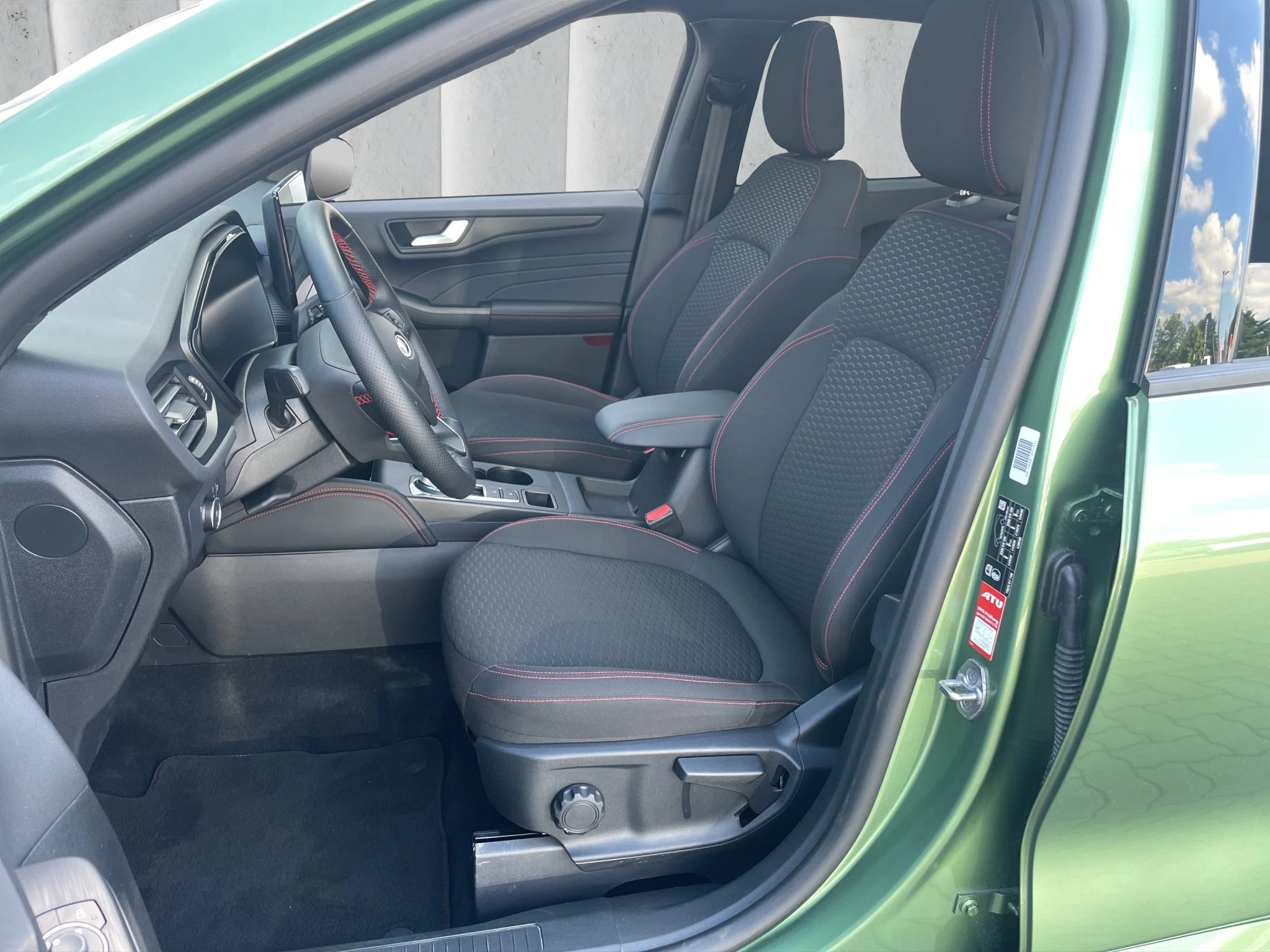 Ford Kuga ST-Line Aut.*PANO*KAM*LED-MATRIX*NAVI*GRA*WINTER-PKT.
