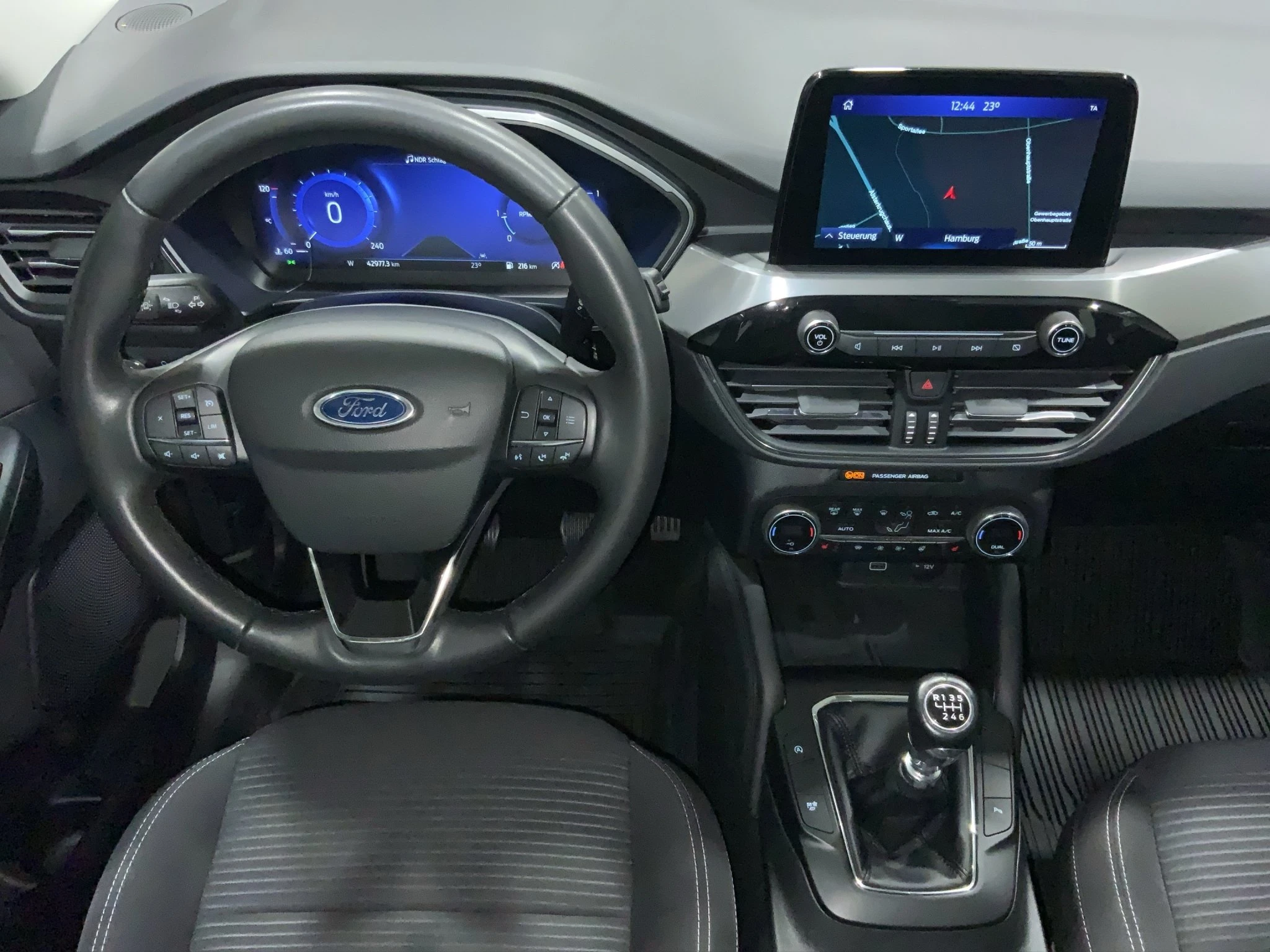 Ford-Kuga-image-11