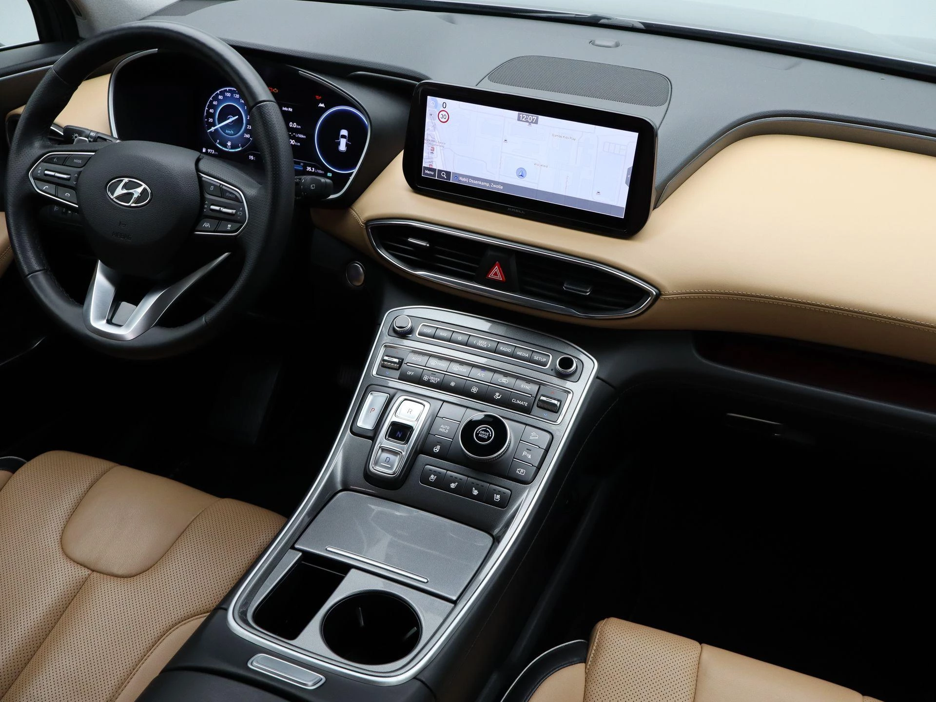 Hyundai-Santa Fe-image-36