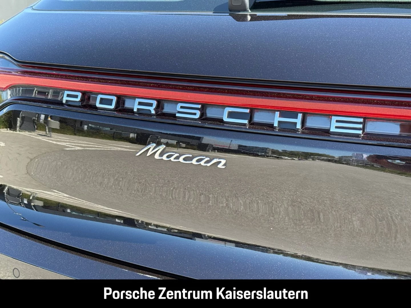 Porsche Macan Sportabgasanlage BOSE Luftfederung 20-Zoll -