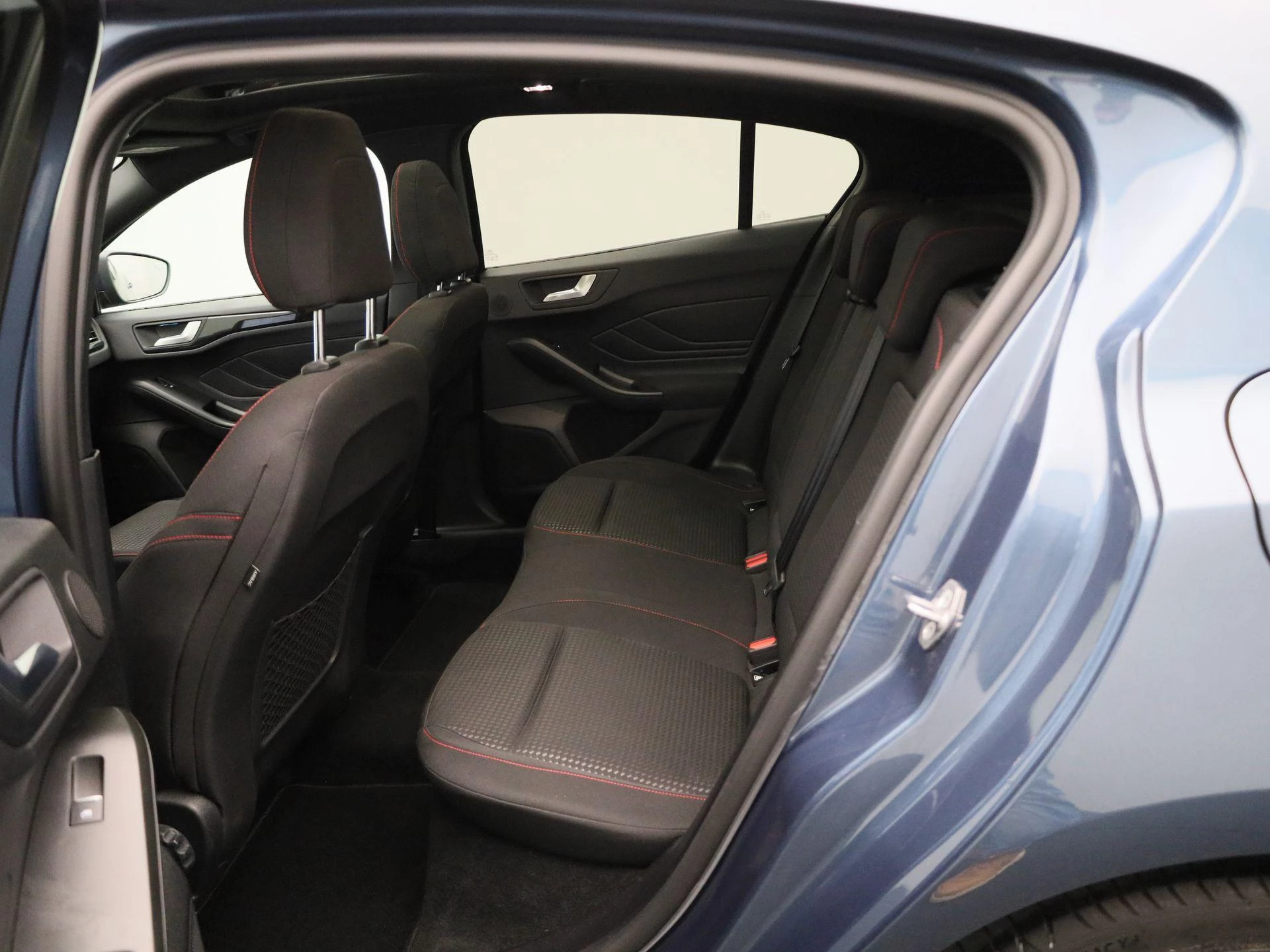 Ford Focus 1.0 EcoBoost Hybrid ST Line X