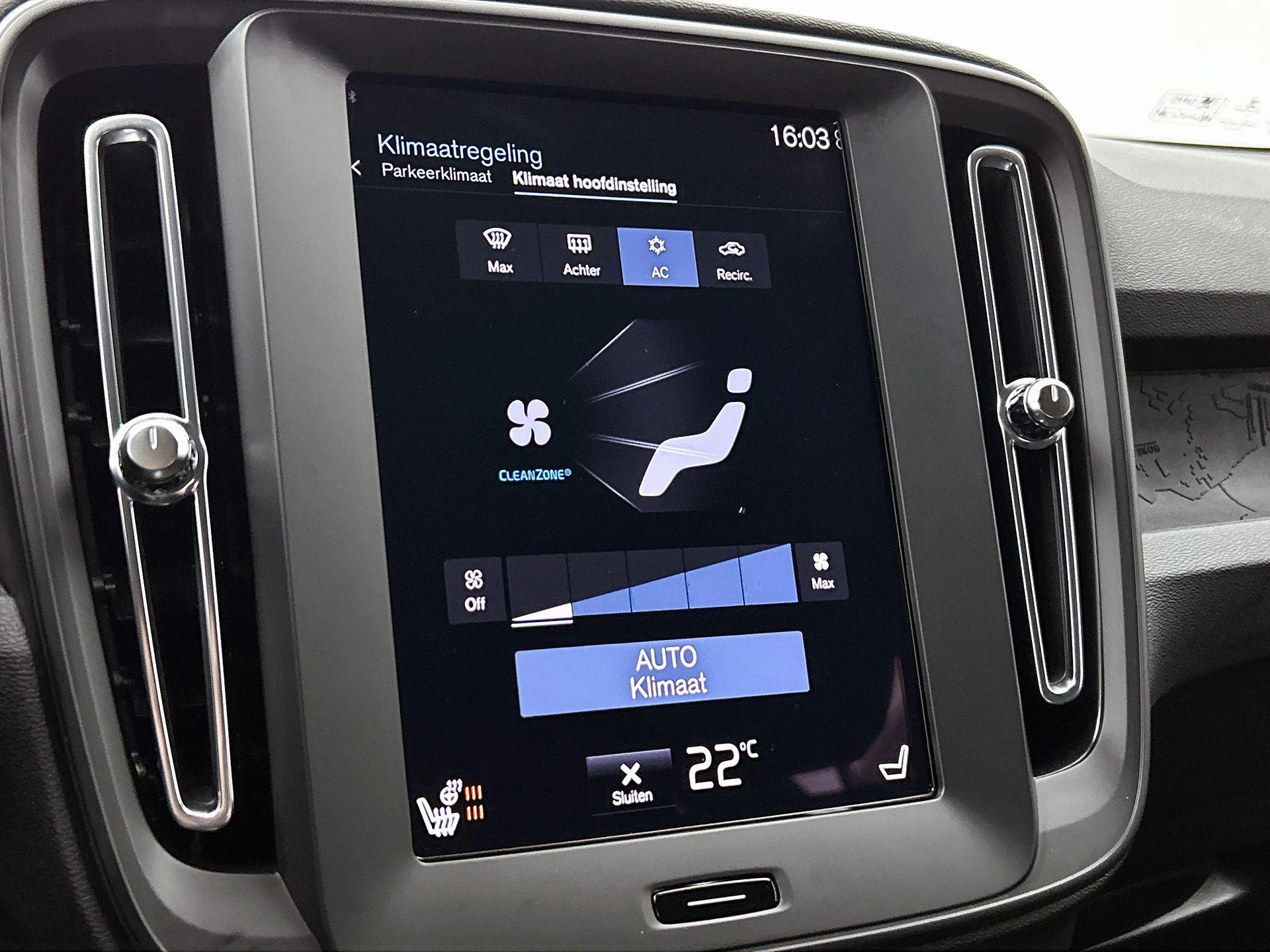 Volvo-XC40-image-24