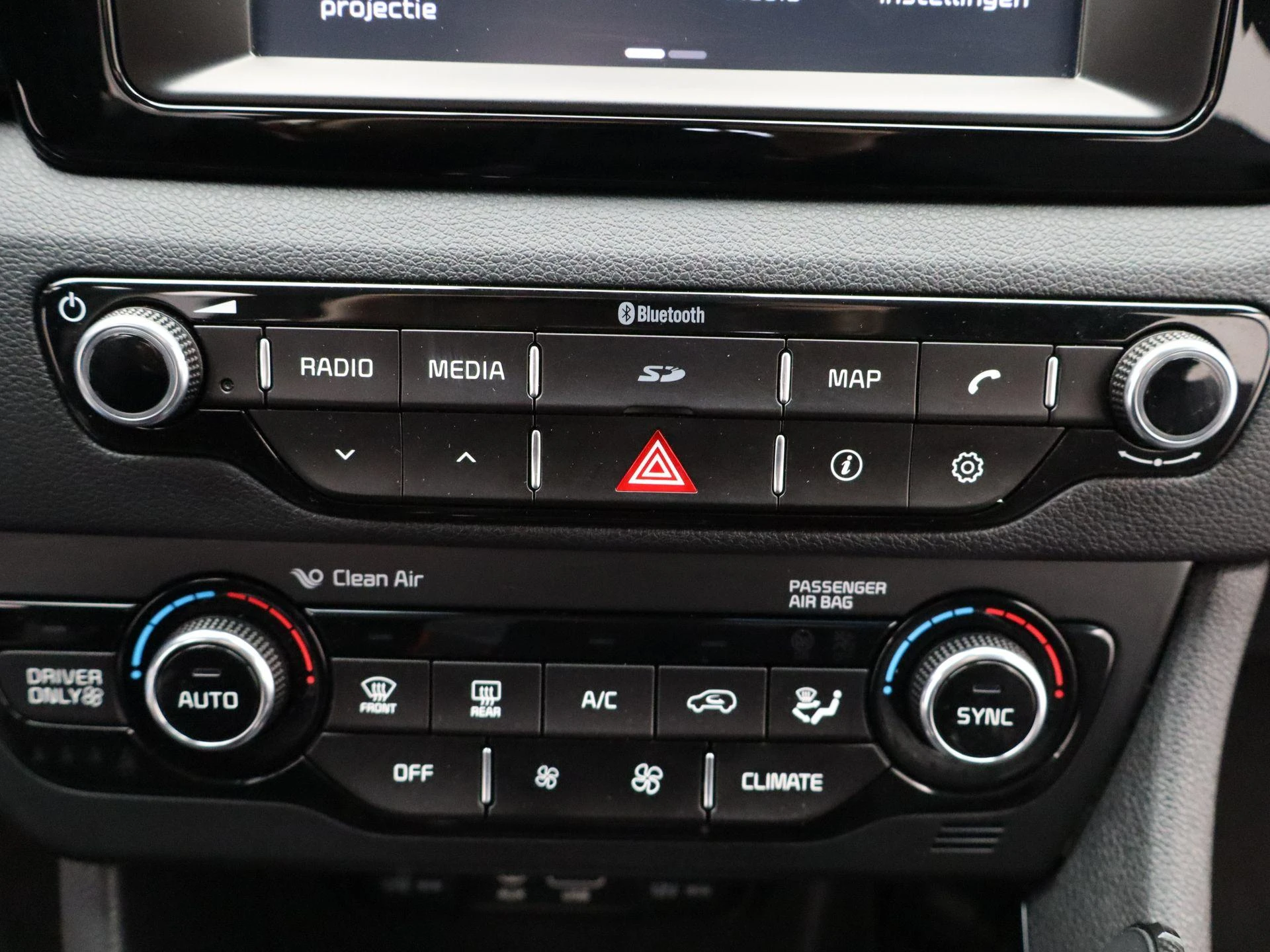Kia-Niro-image-16