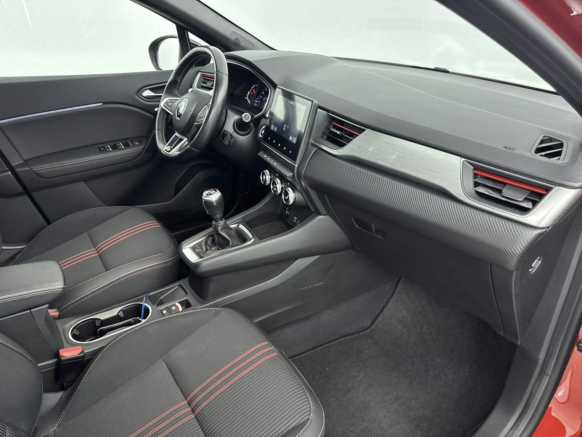 Renault-Captur-image-17