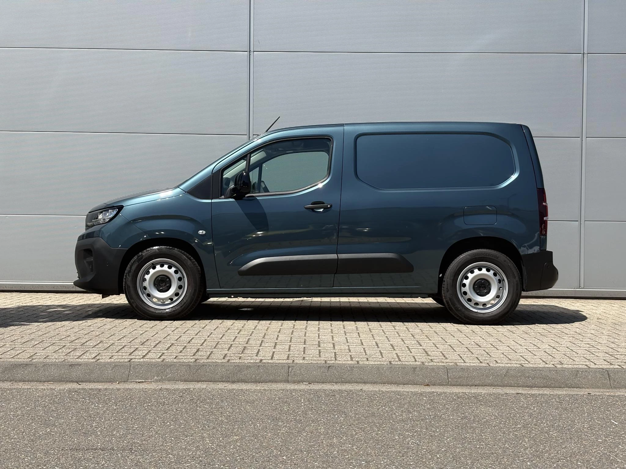 Peugeot e-Partner