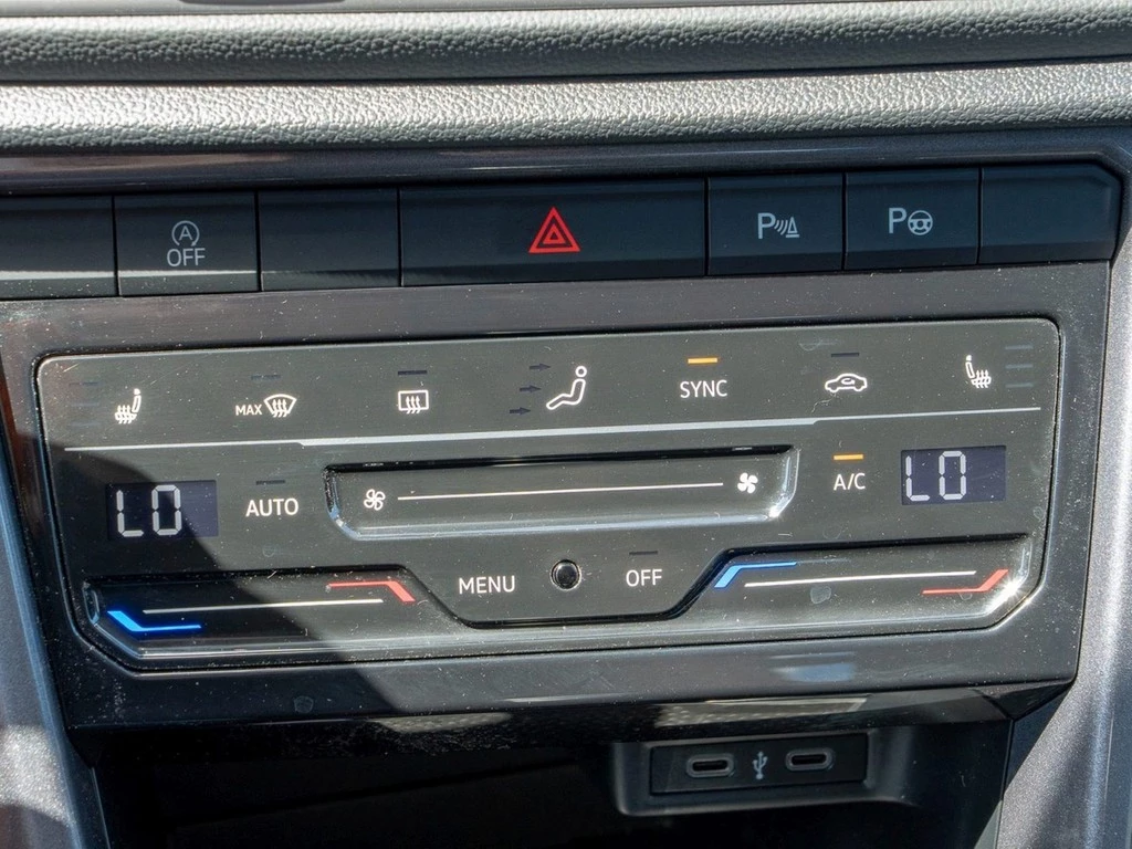 Volkswagen T-Roc 1.5 TSI DSG Style Navi, Rear-View, AHK,ZGV