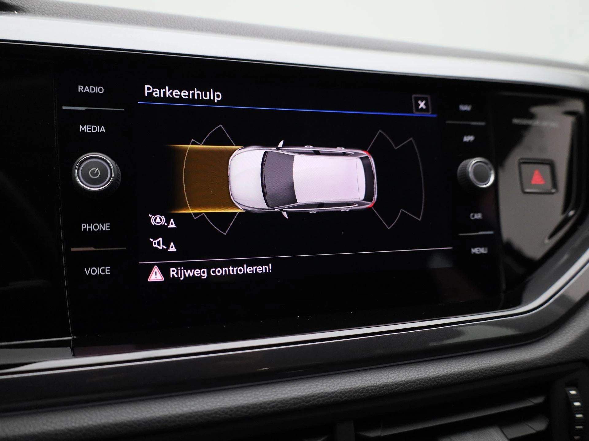 Volkswagen-Polo-image-21