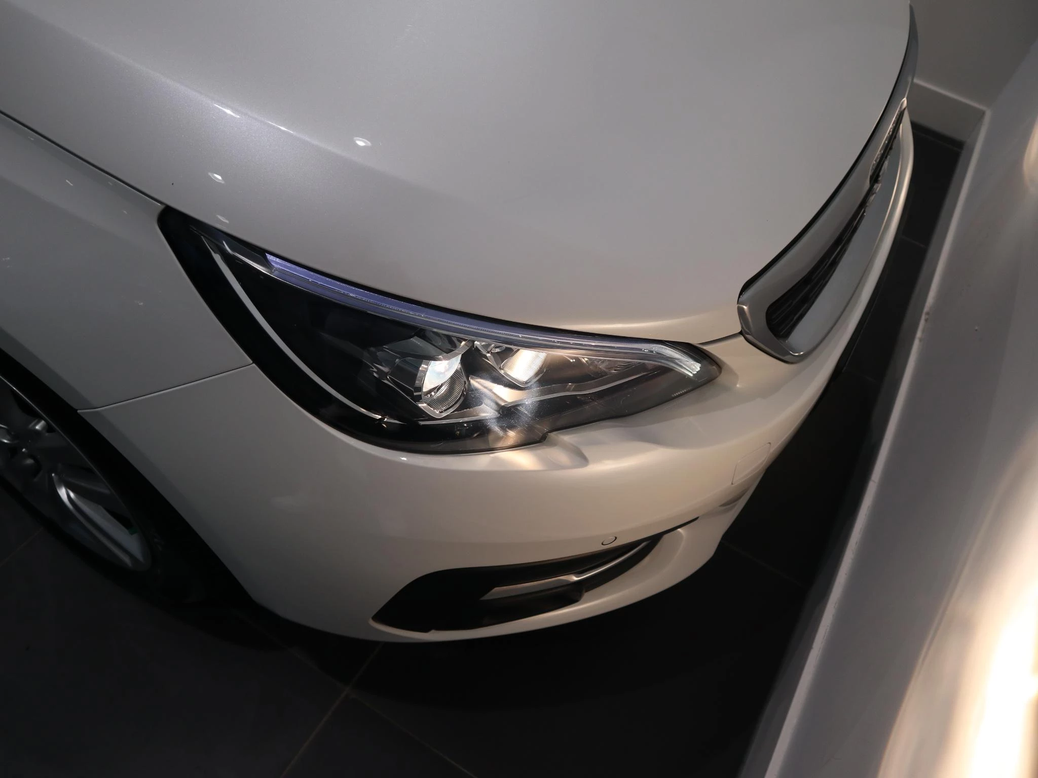 Peugeot 308 Blue Lease Executive