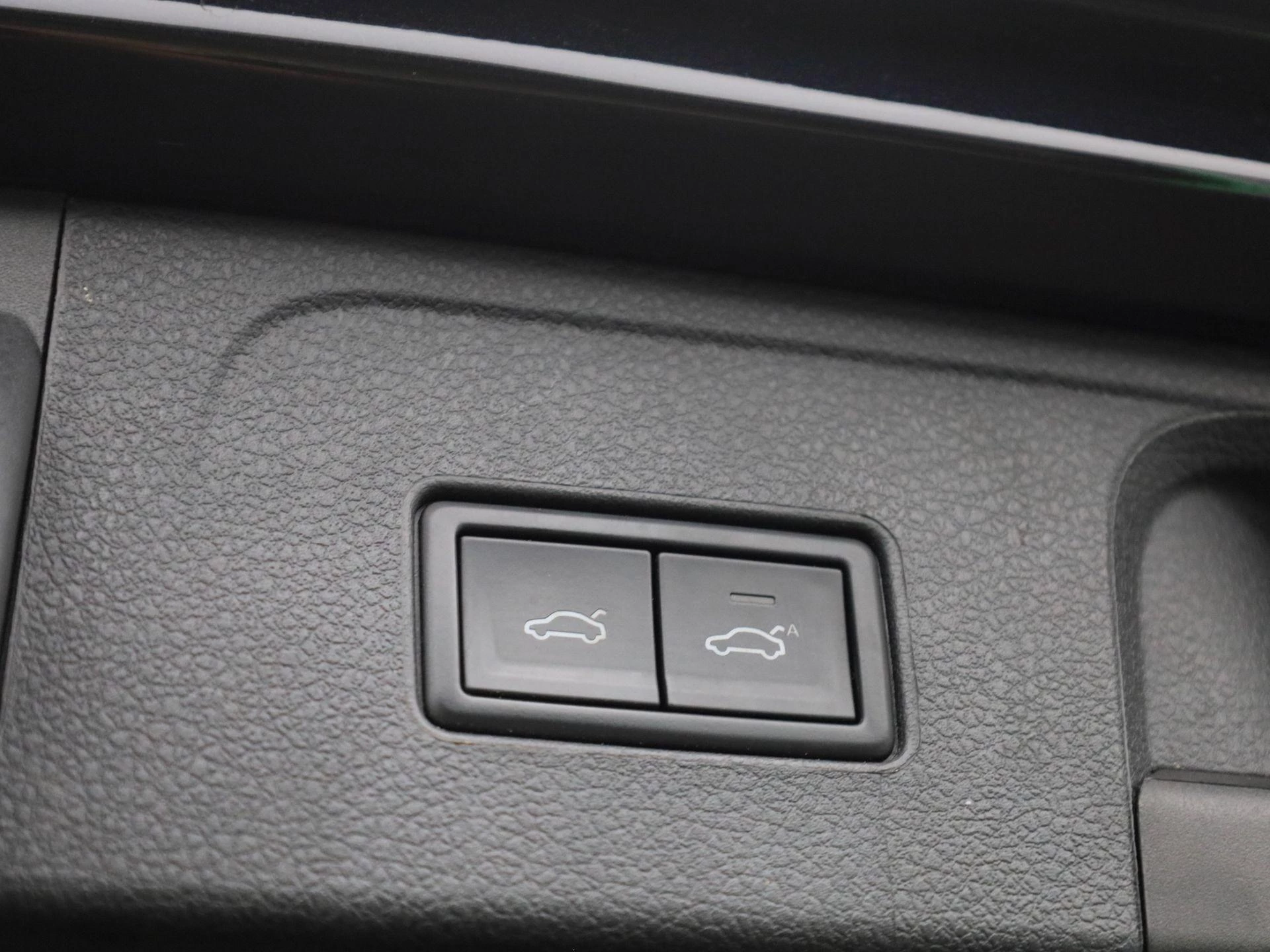 Volkswagen-Passat-image-14