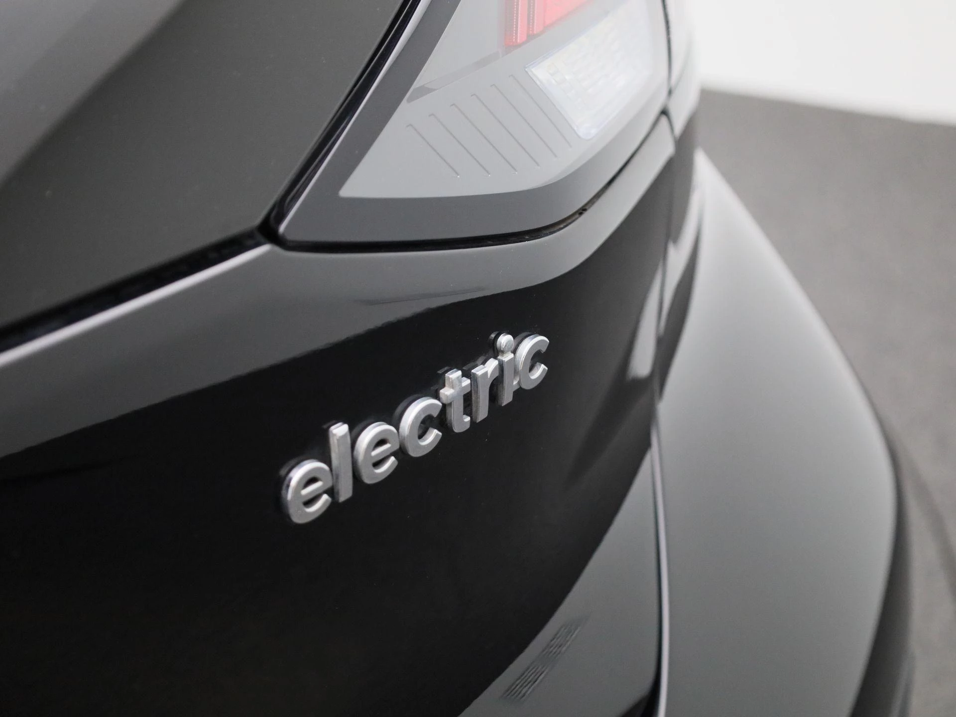 Hyundai-IONIQ-image-29