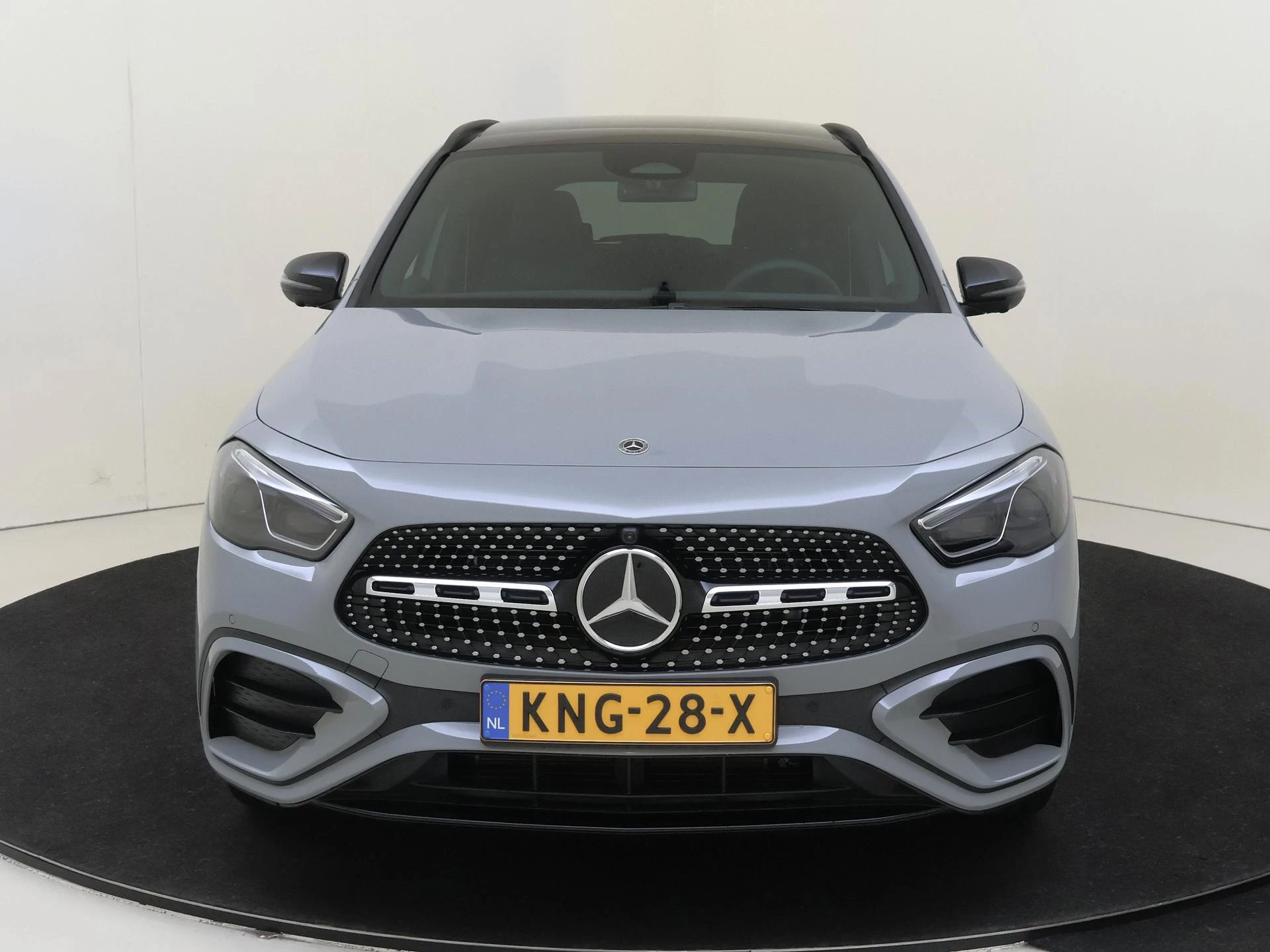 Mercedes-Benz GLA 250 e Business Solution AMG