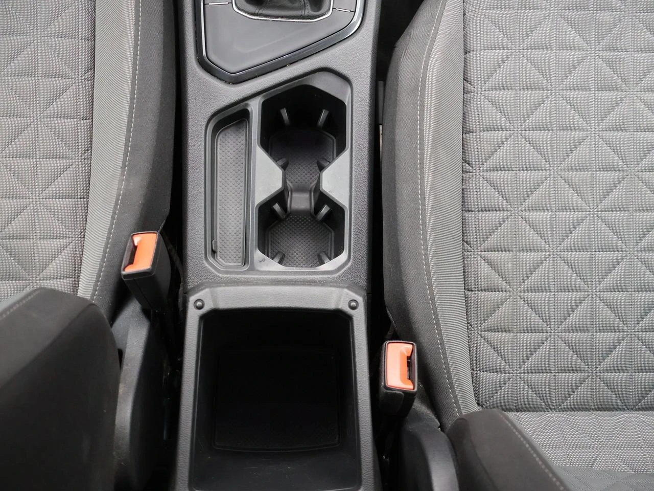 Volkswagen-Tiguan-image-21