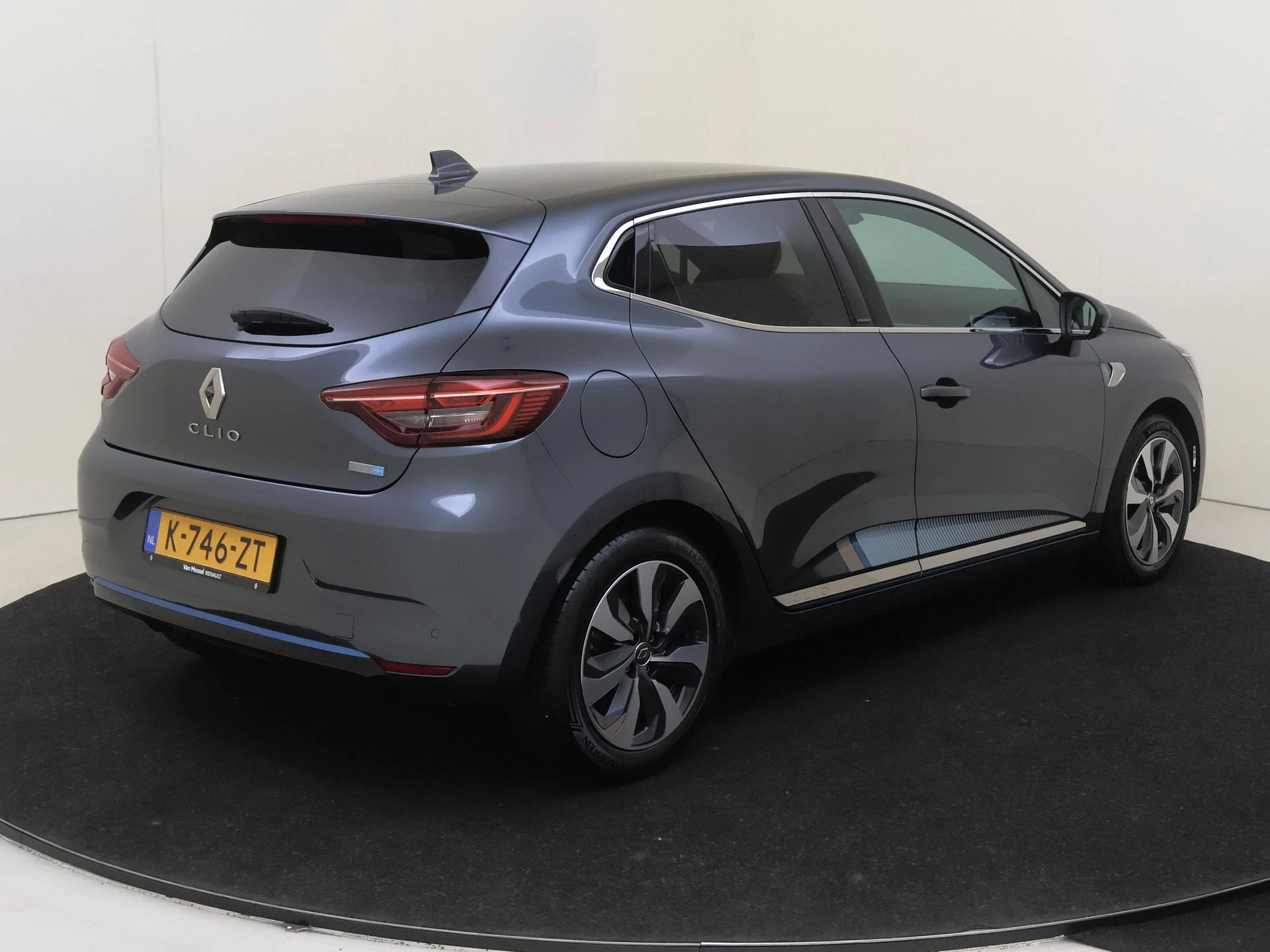 Renault-Clio-image-3