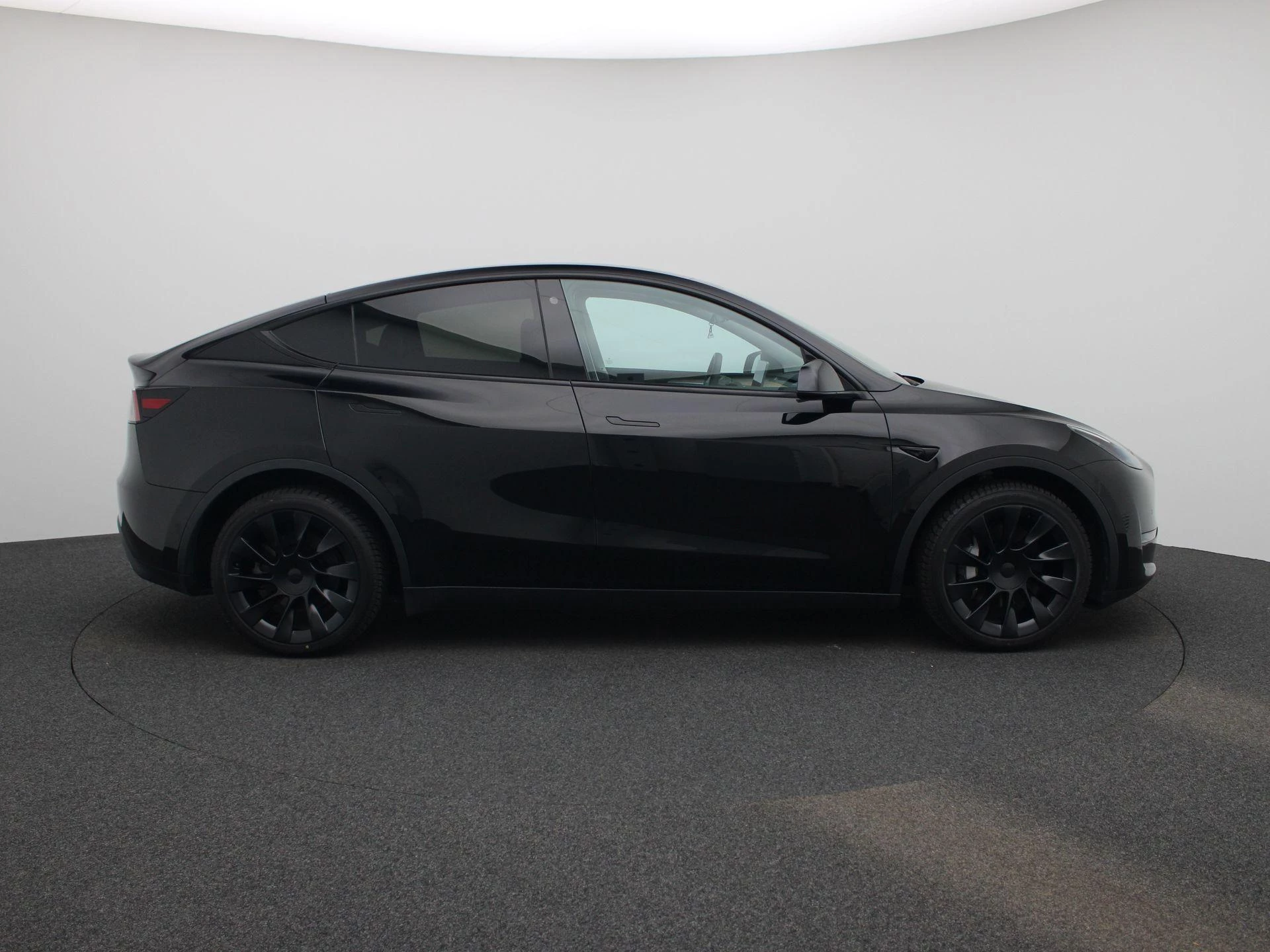 Tesla Model Y Long Range Dual Motor AWD