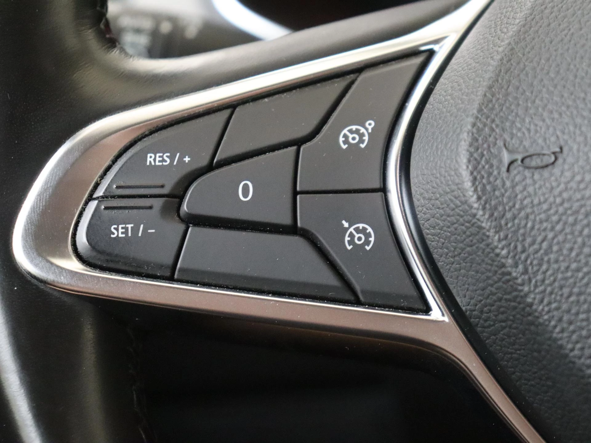 Renault-Captur-image-12