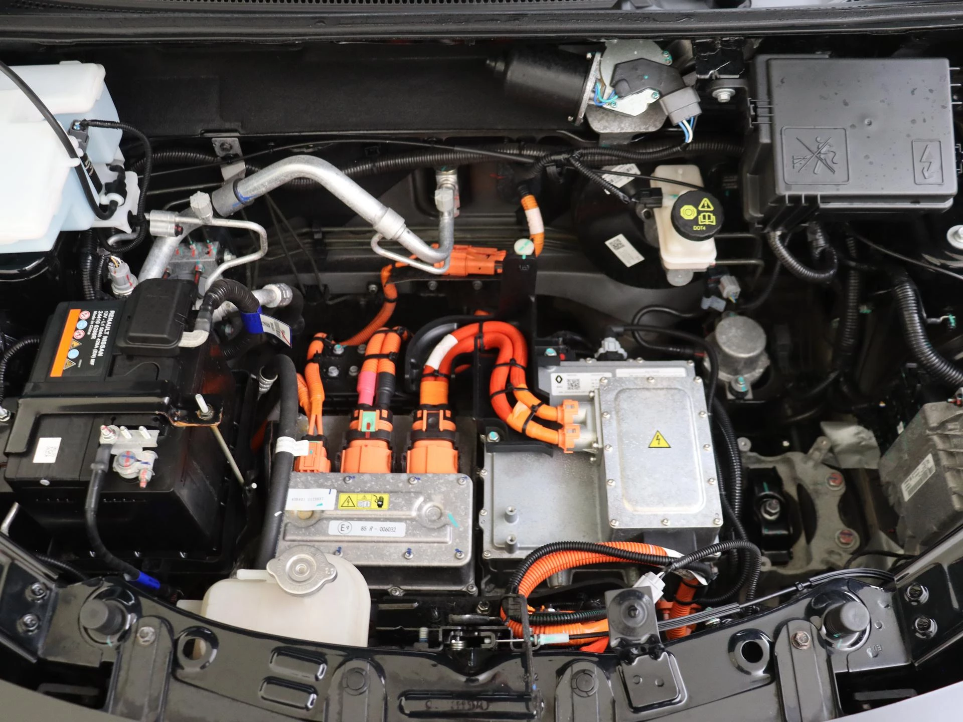 Dacia-Spring-image-10