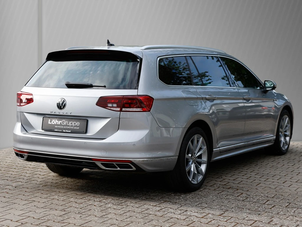 Volkswagen-Passat-image-3
