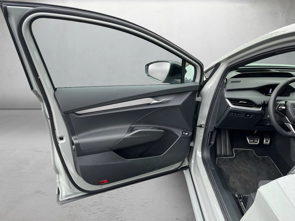 Škoda-Enyaq Coupe-image-5