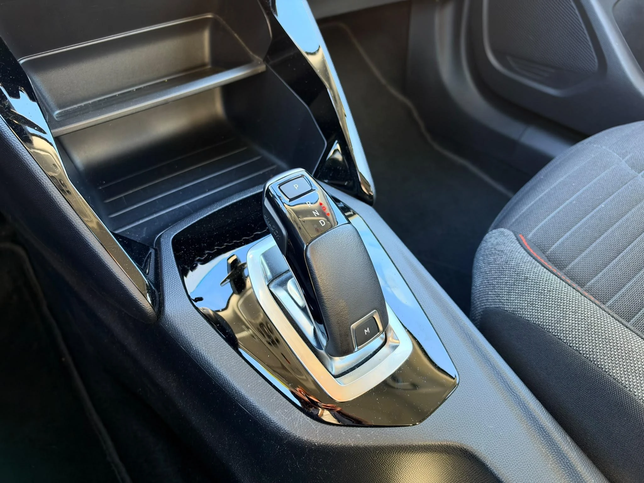 Peugeot-2008-image-18