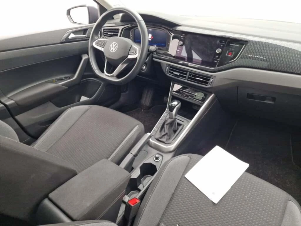 Volkswagen-Polo-image-2