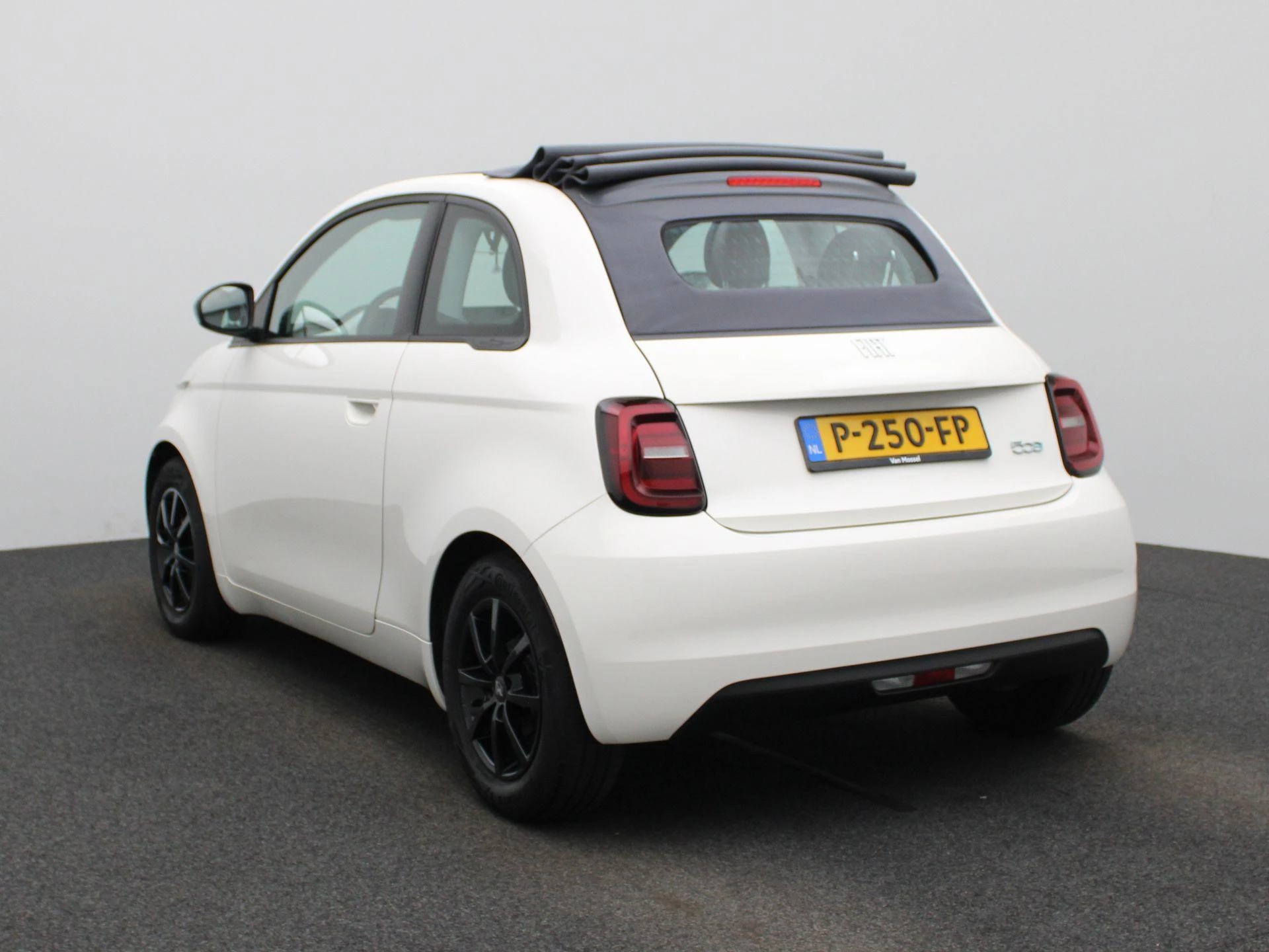 Fiat 500 Icon 42 kWh