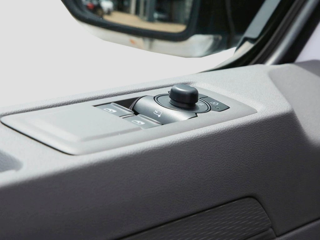 Volkswagen Transporter Kasten 2.0 TDI 8-Gang Automatik Radst. 3100 mm New Transporter