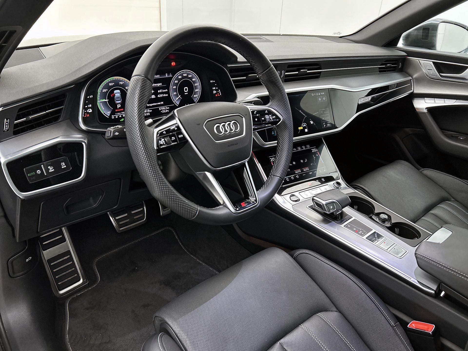 Audi A6 Limousine 55 TFSI e quattro Pro Line S Competition