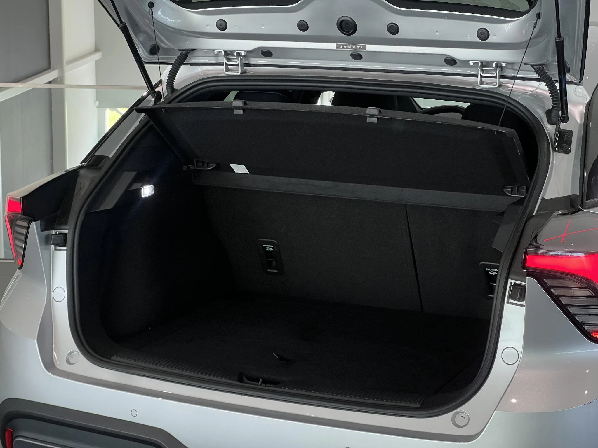 MG MG4 Long Range Luxury 64 kWh