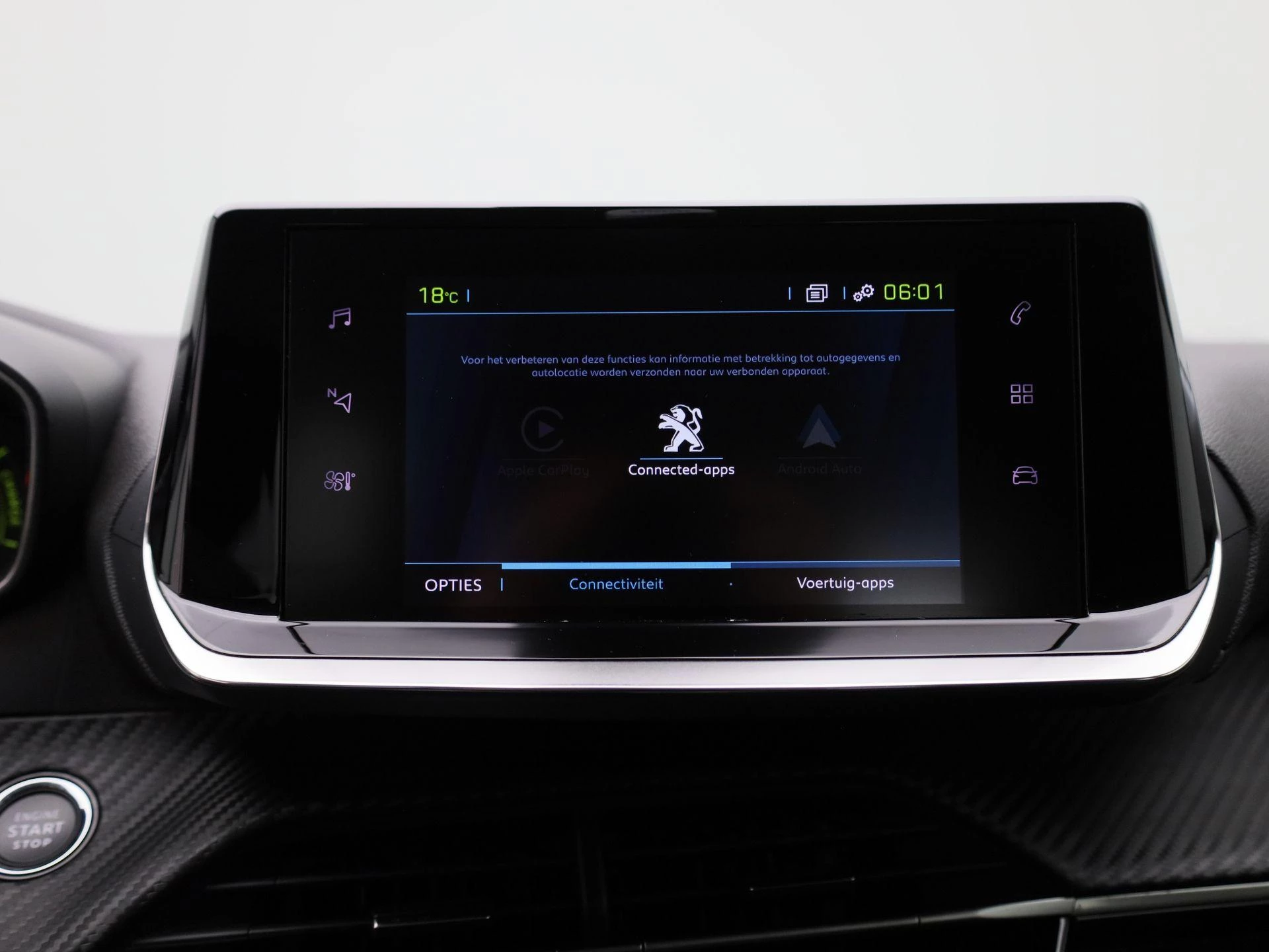 Peugeot-e-208-image-24