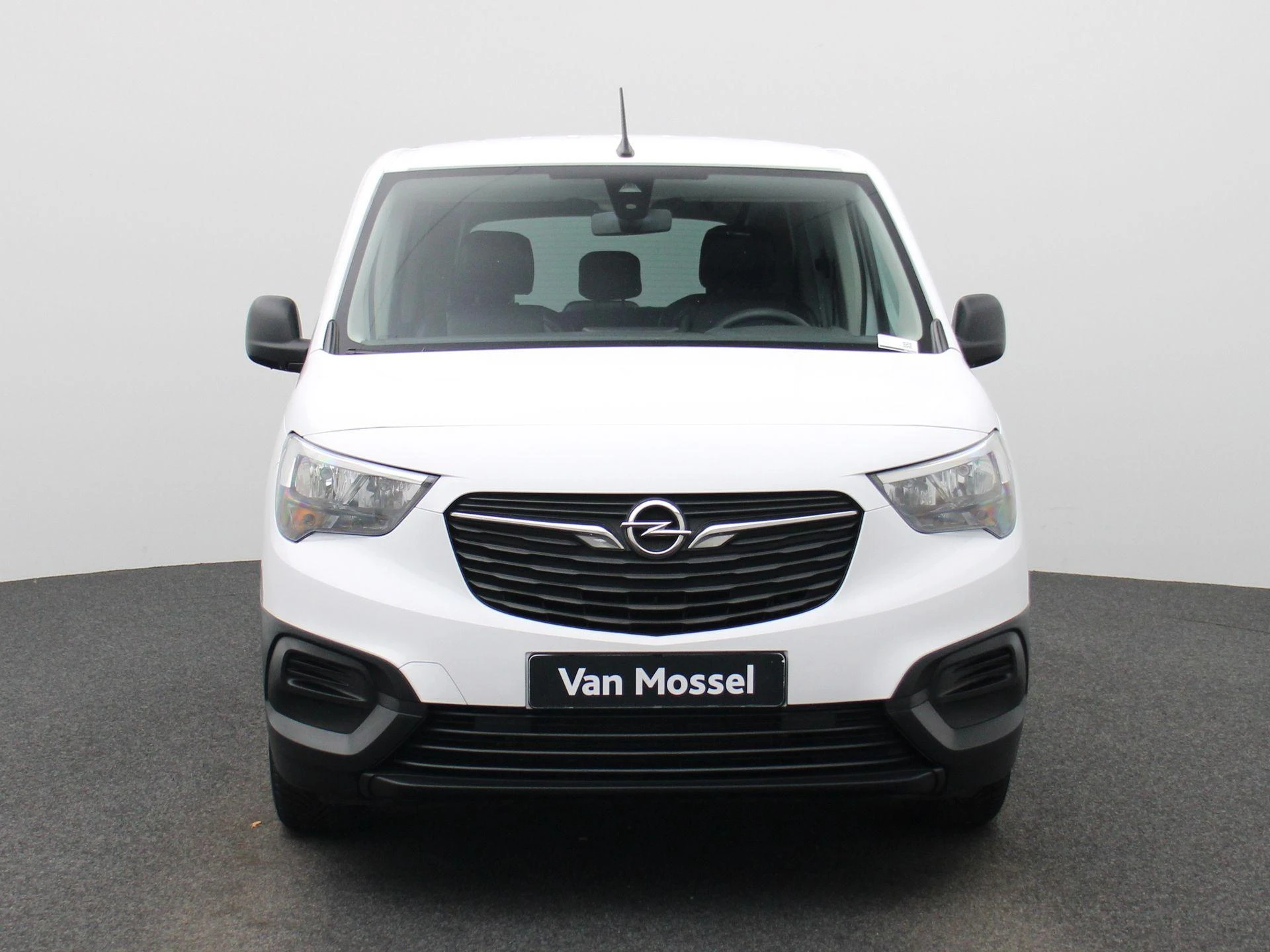 Opel-Combo Life-image-2