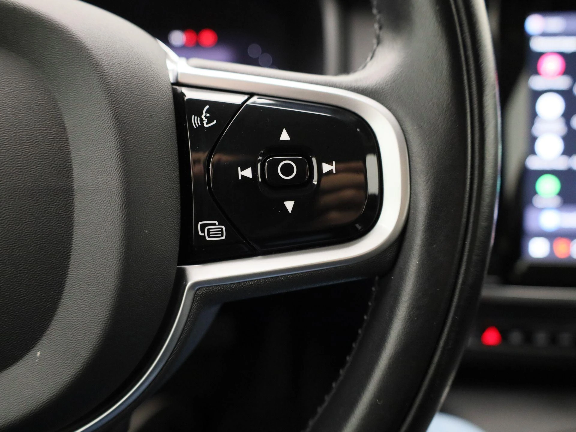 Volvo-V90-image-19